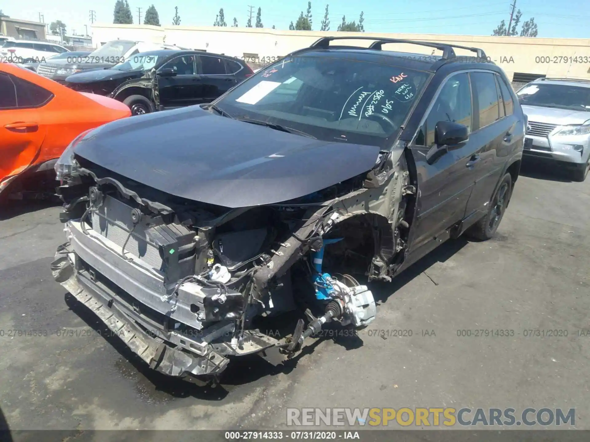 2 Photograph of a damaged car 2T3EWRFV9KW026395 TOYOTA RAV4 2019