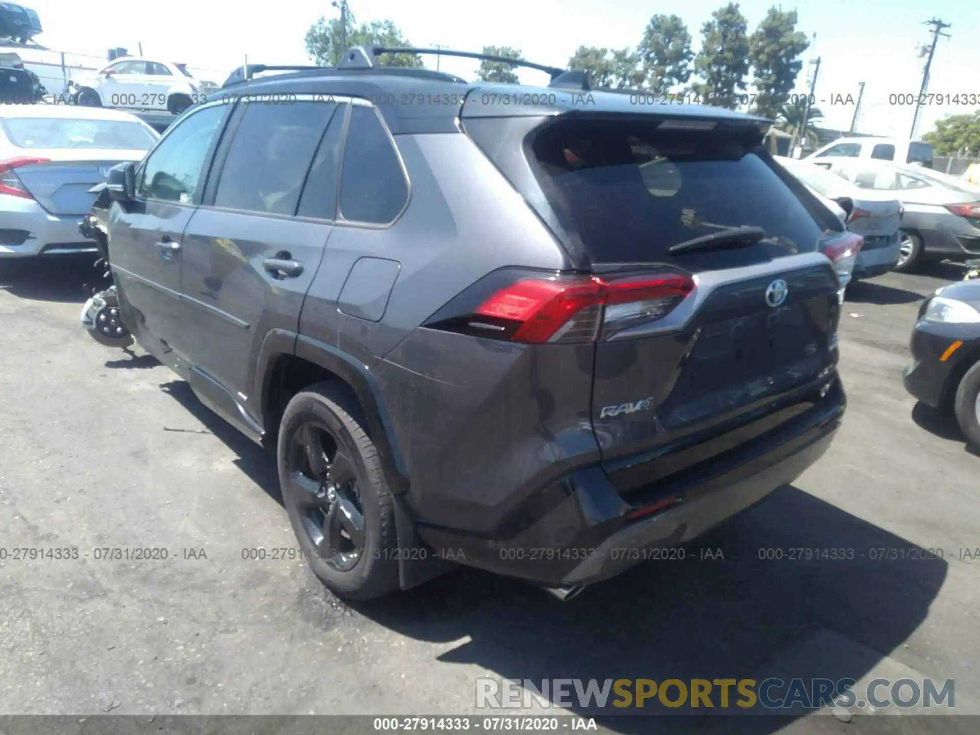 3 Photograph of a damaged car 2T3EWRFV9KW026395 TOYOTA RAV4 2019