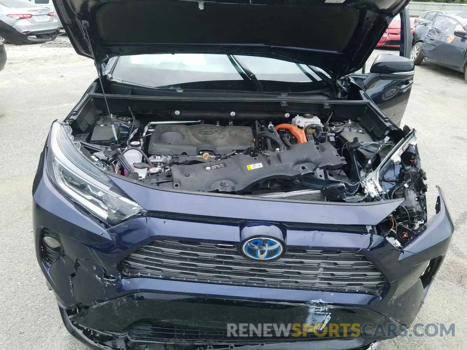 7 Photograph of a damaged car 2T3EWRFV9KW037414 TOYOTA RAV4 2019