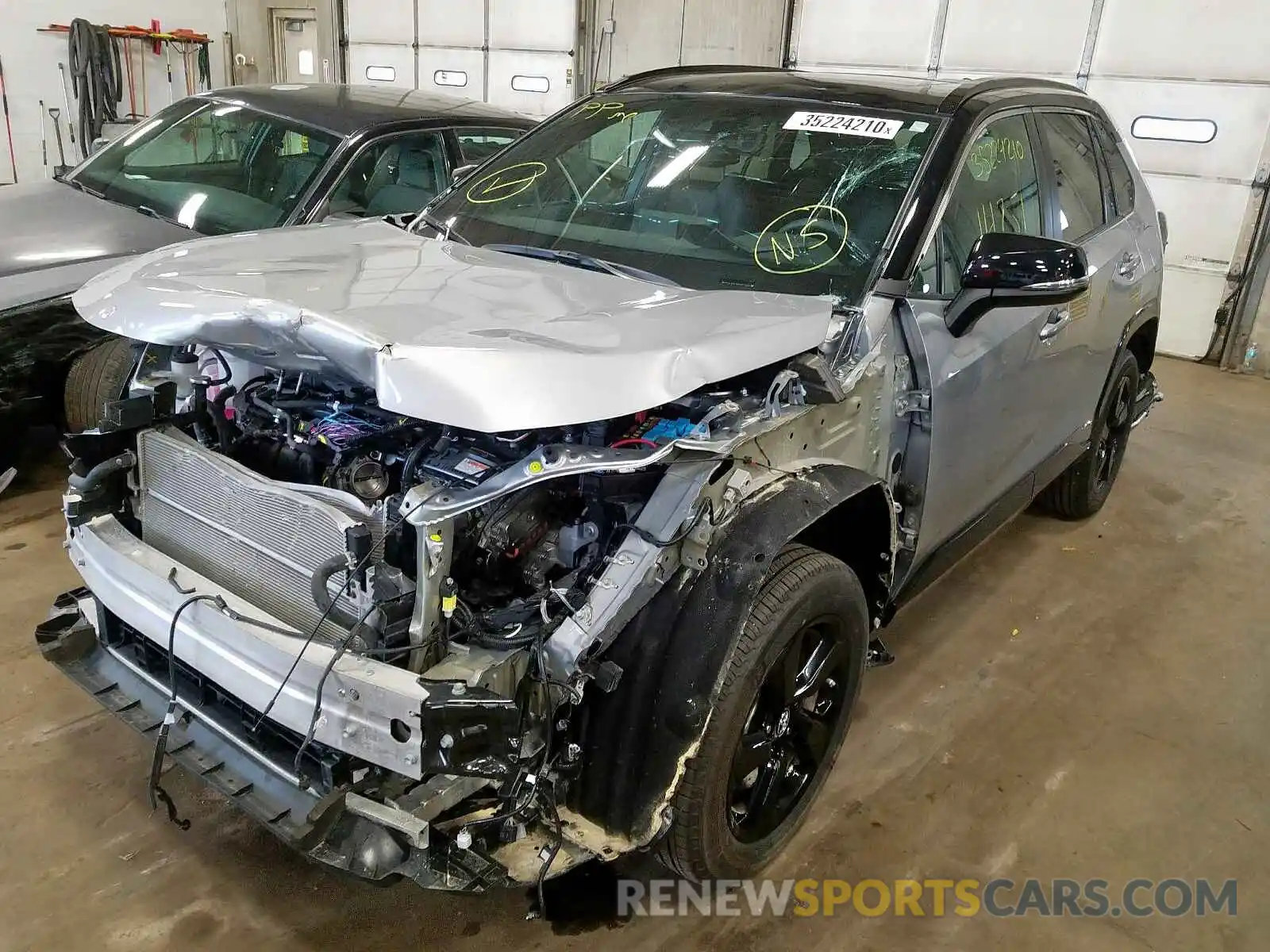 2 Photograph of a damaged car 2T3EWRFV9KW037588 TOYOTA RAV4 2019