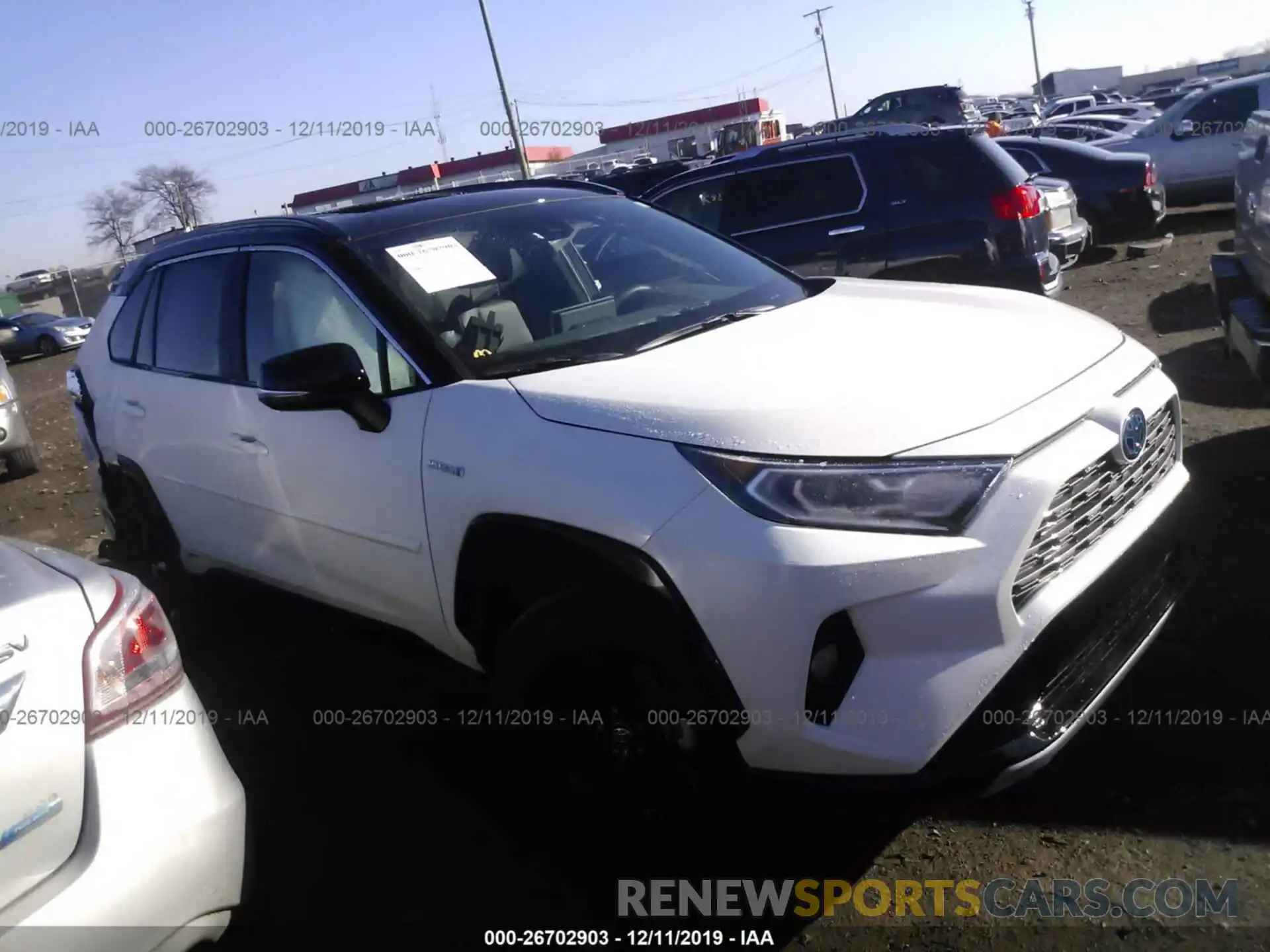 1 Photograph of a damaged car 2T3EWRFV9KW041463 TOYOTA RAV4 2019