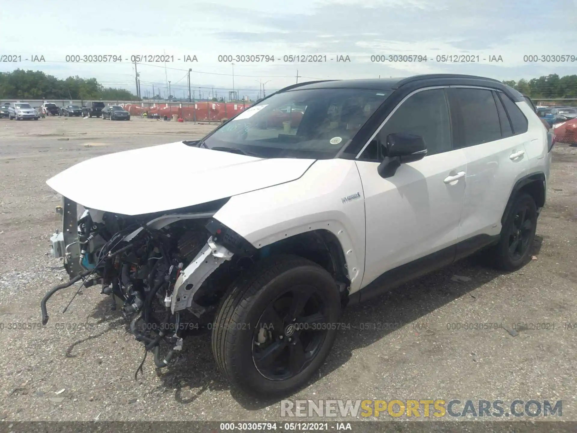 2 Photograph of a damaged car 2T3EWRFVXKW011985 TOYOTA RAV4 2019