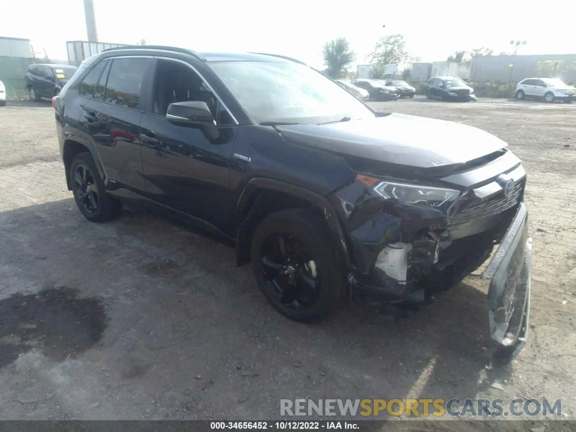 1 Photograph of a damaged car 2T3EWRFVXKW027622 TOYOTA RAV4 2019