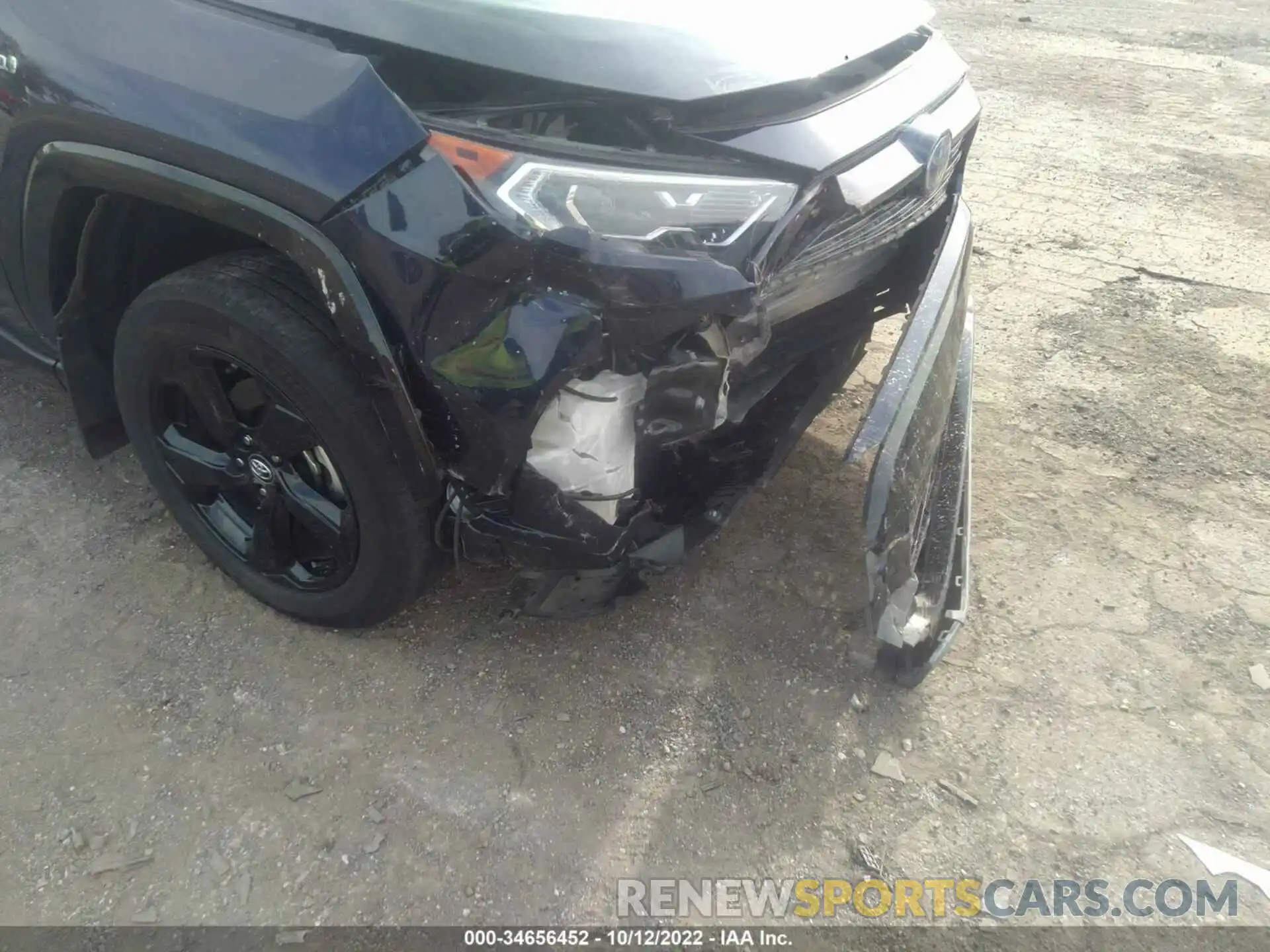 6 Photograph of a damaged car 2T3EWRFVXKW027622 TOYOTA RAV4 2019