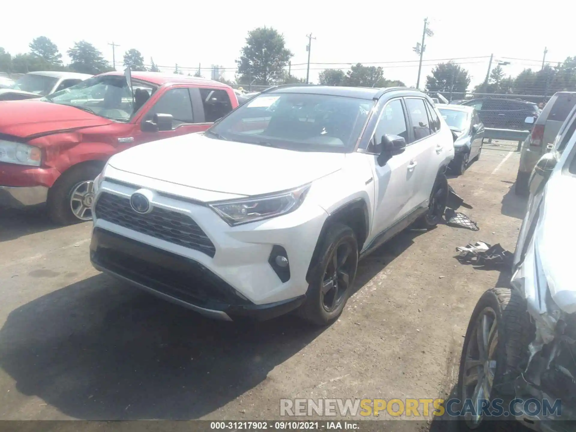 2 Photograph of a damaged car 2T3EWRFVXKW038474 TOYOTA RAV4 2019