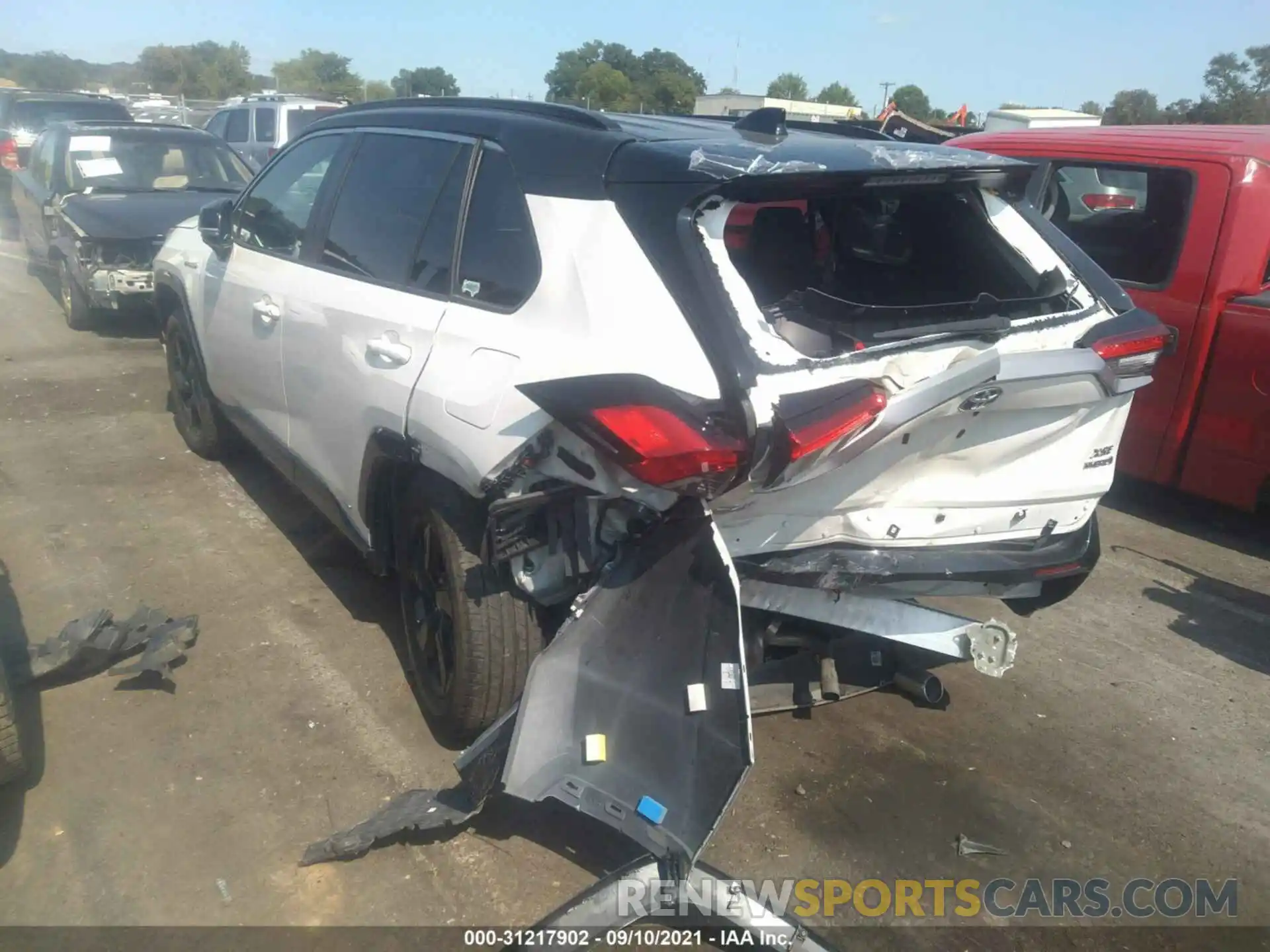 3 Photograph of a damaged car 2T3EWRFVXKW038474 TOYOTA RAV4 2019