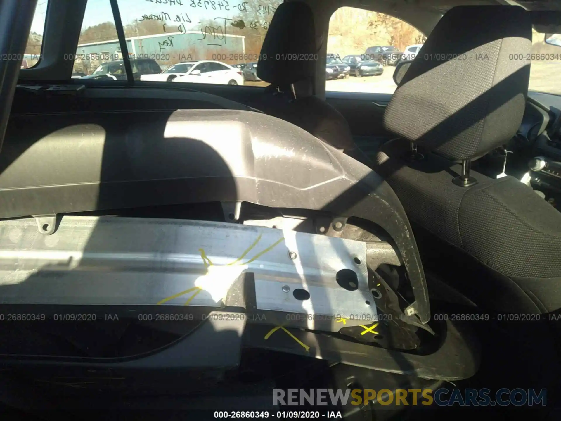 8 Photograph of a damaged car 2T3F1RFV0KC021977 TOYOTA RAV4 2019