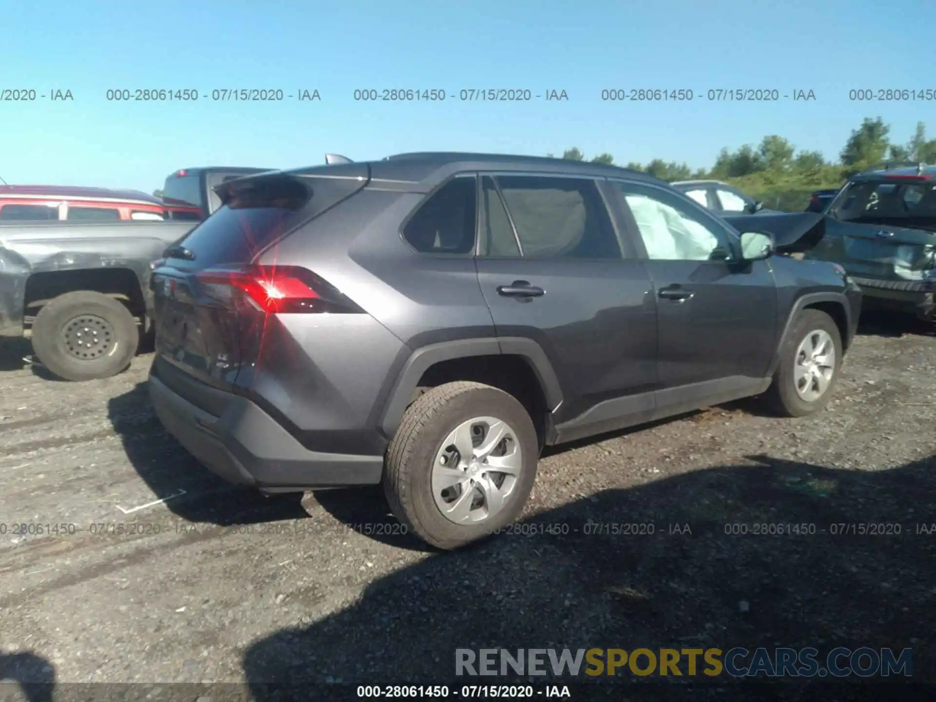 4 Photograph of a damaged car 2T3F1RFV0KC035412 TOYOTA RAV4 2019