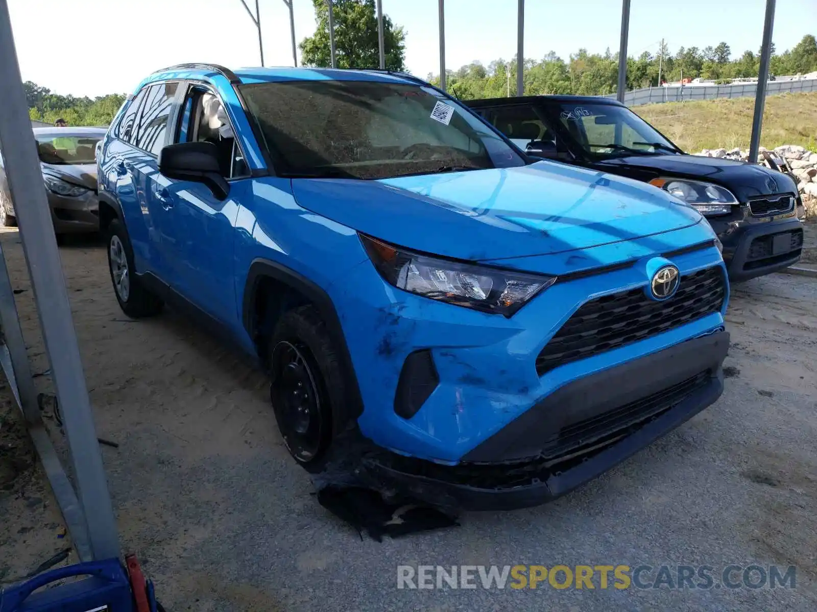 1 Photograph of a damaged car 2T3F1RFV0KC040643 TOYOTA RAV4 2019