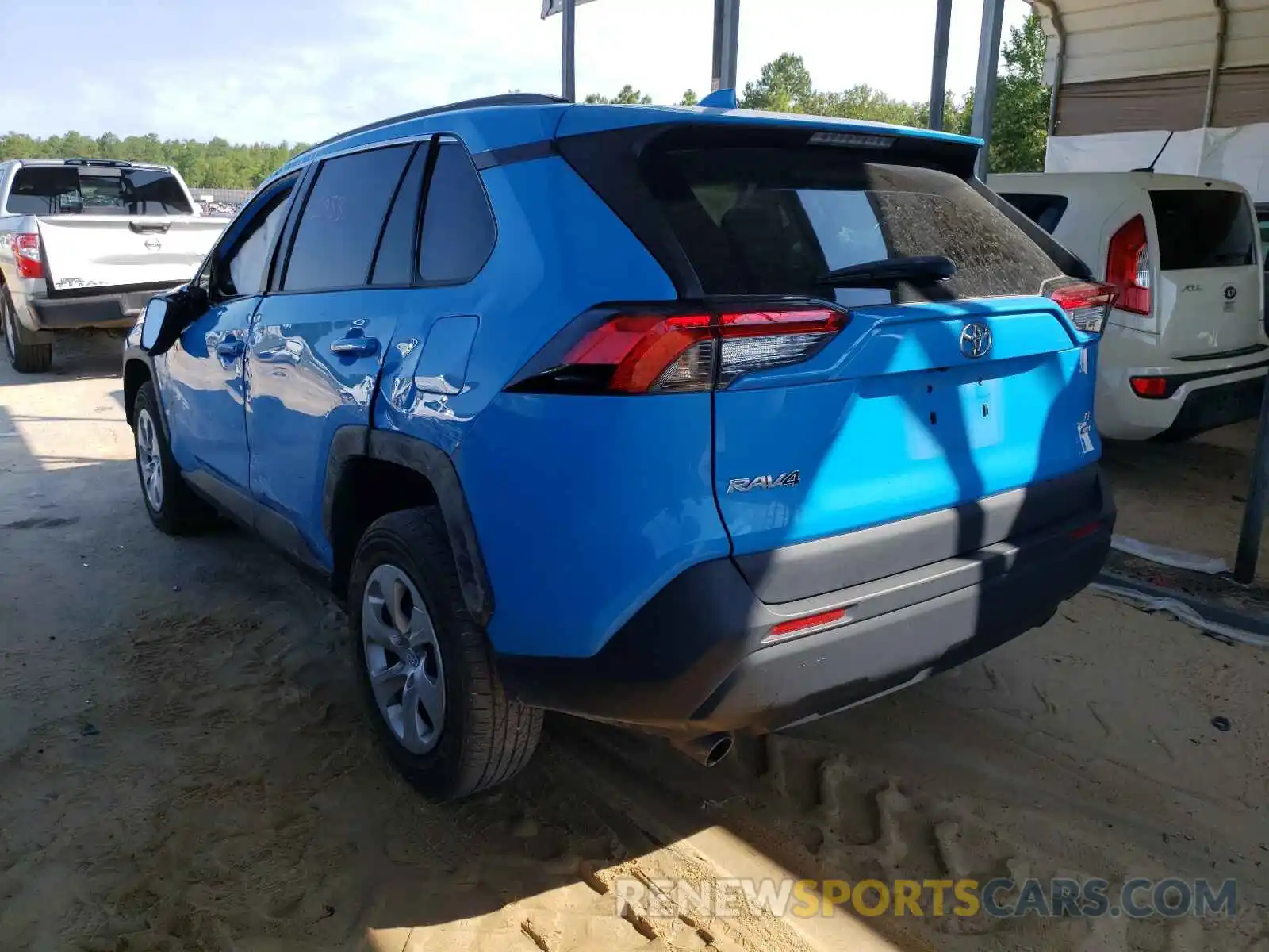 3 Photograph of a damaged car 2T3F1RFV0KC040643 TOYOTA RAV4 2019