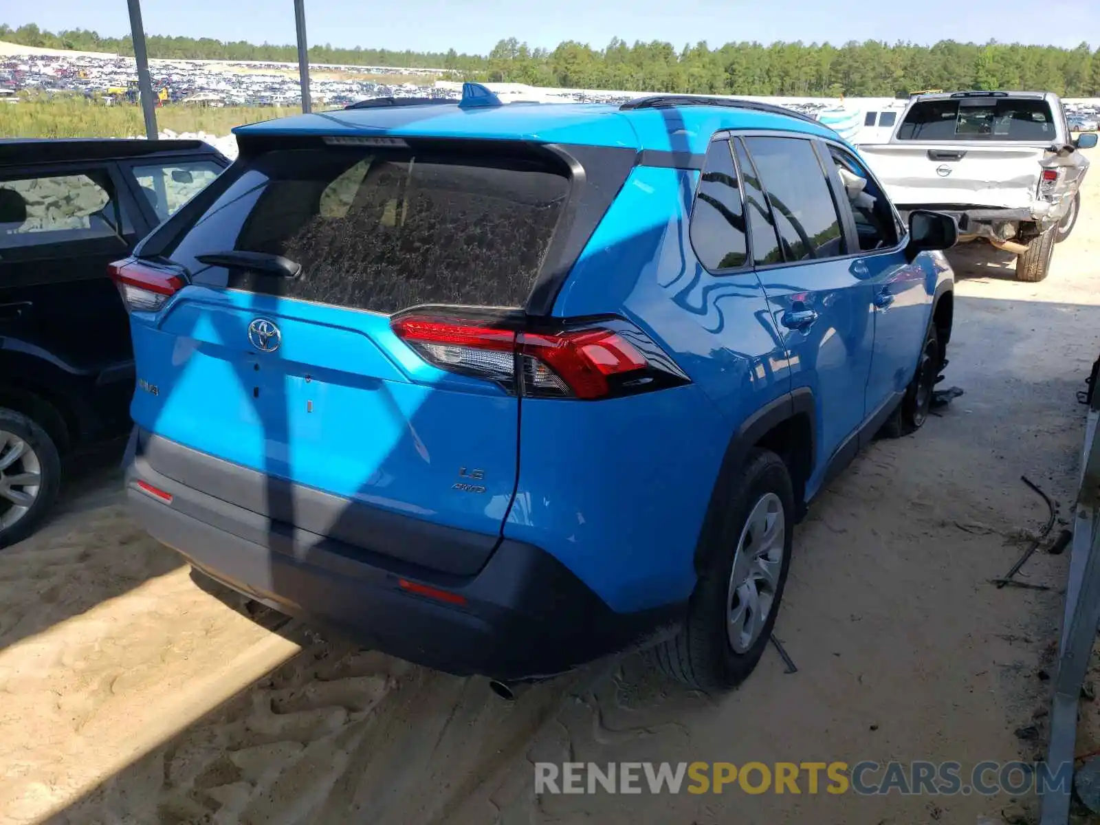 4 Photograph of a damaged car 2T3F1RFV0KC040643 TOYOTA RAV4 2019