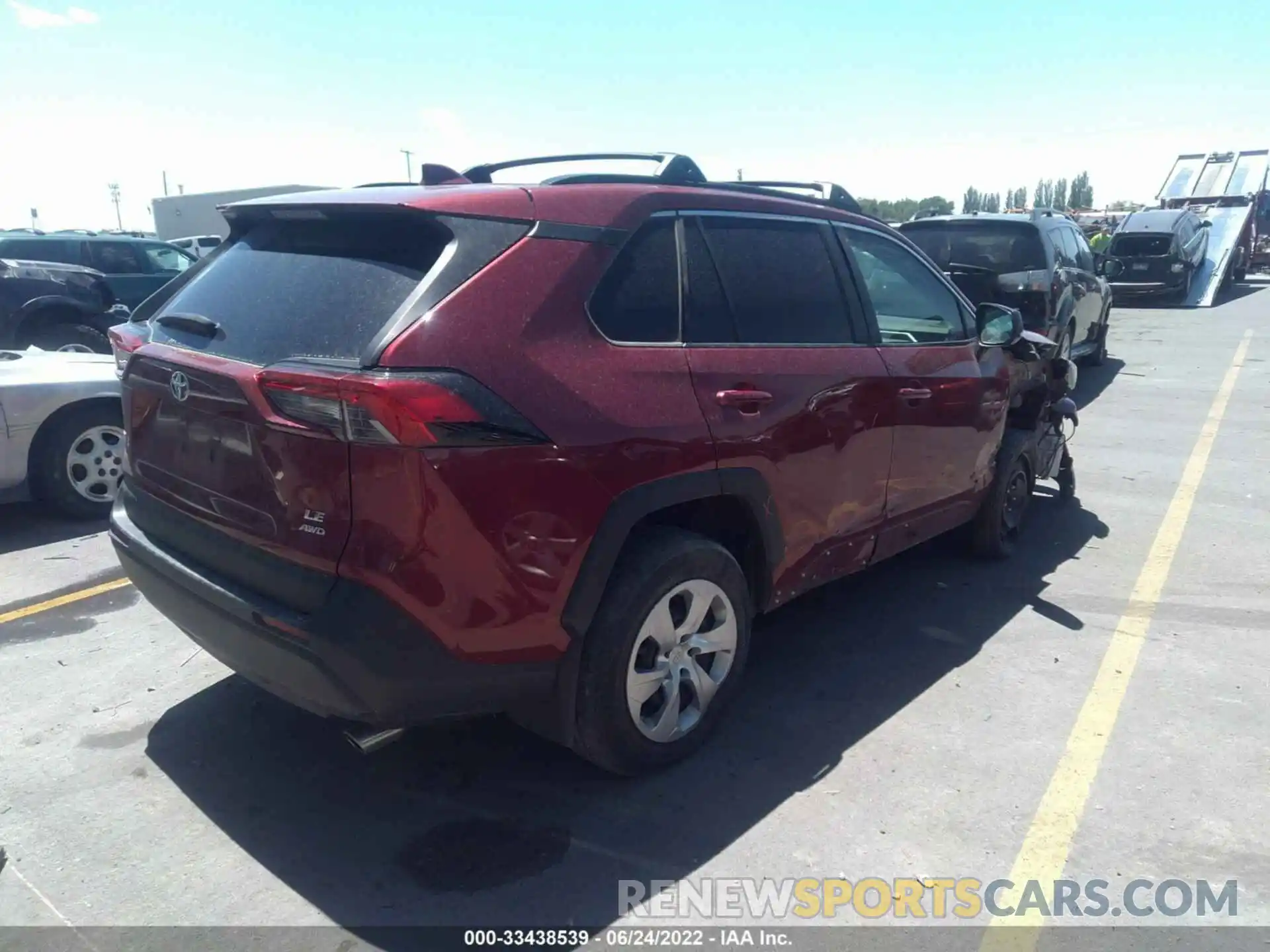 4 Photograph of a damaged car 2T3F1RFV0KW004627 TOYOTA RAV4 2019