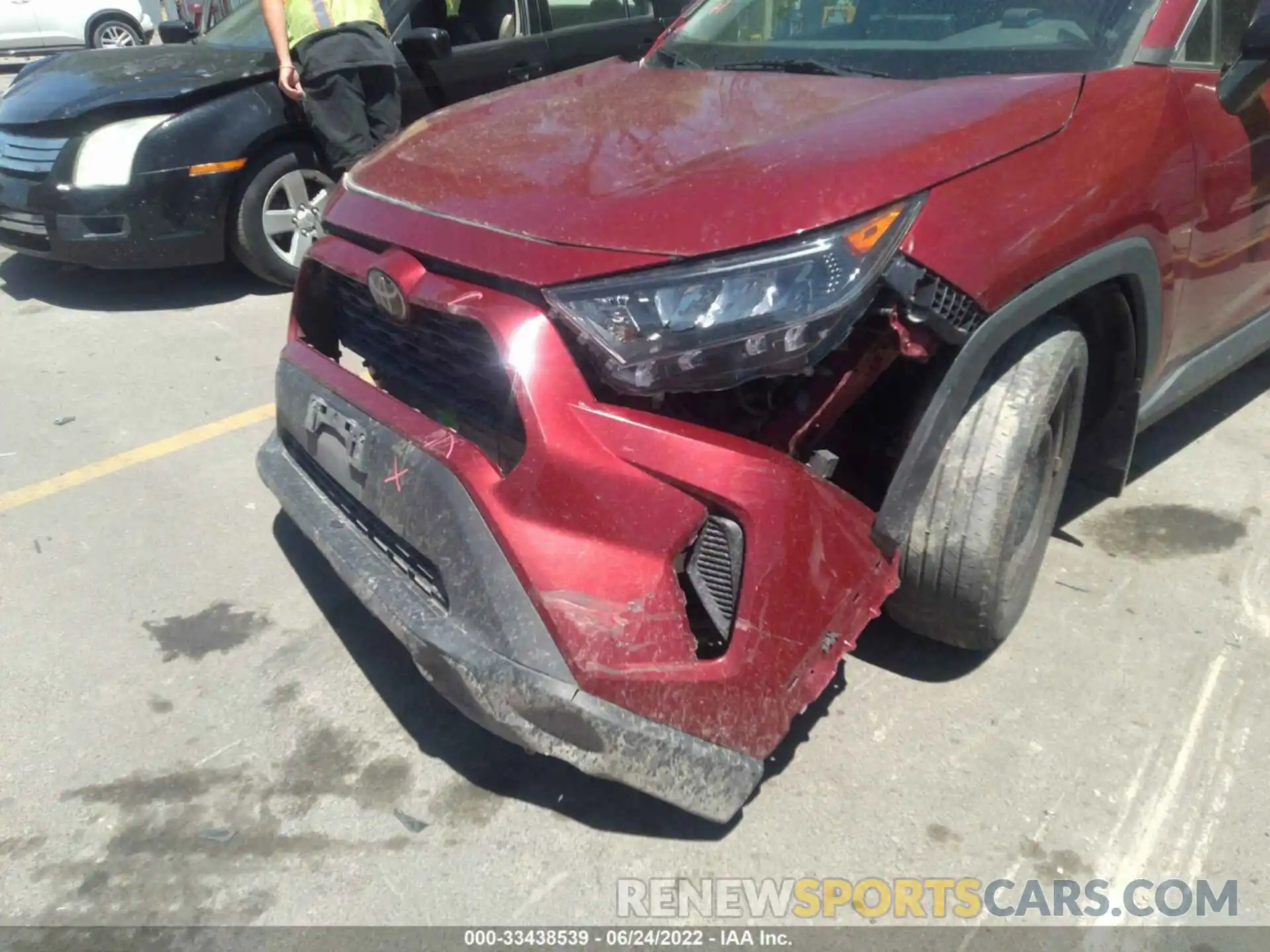 6 Photograph of a damaged car 2T3F1RFV0KW004627 TOYOTA RAV4 2019