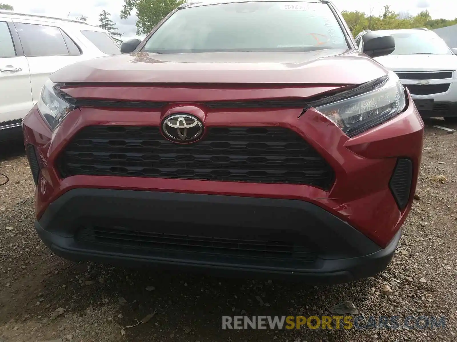 9 Photograph of a damaged car 2T3F1RFV0KW017880 TOYOTA RAV4 2019