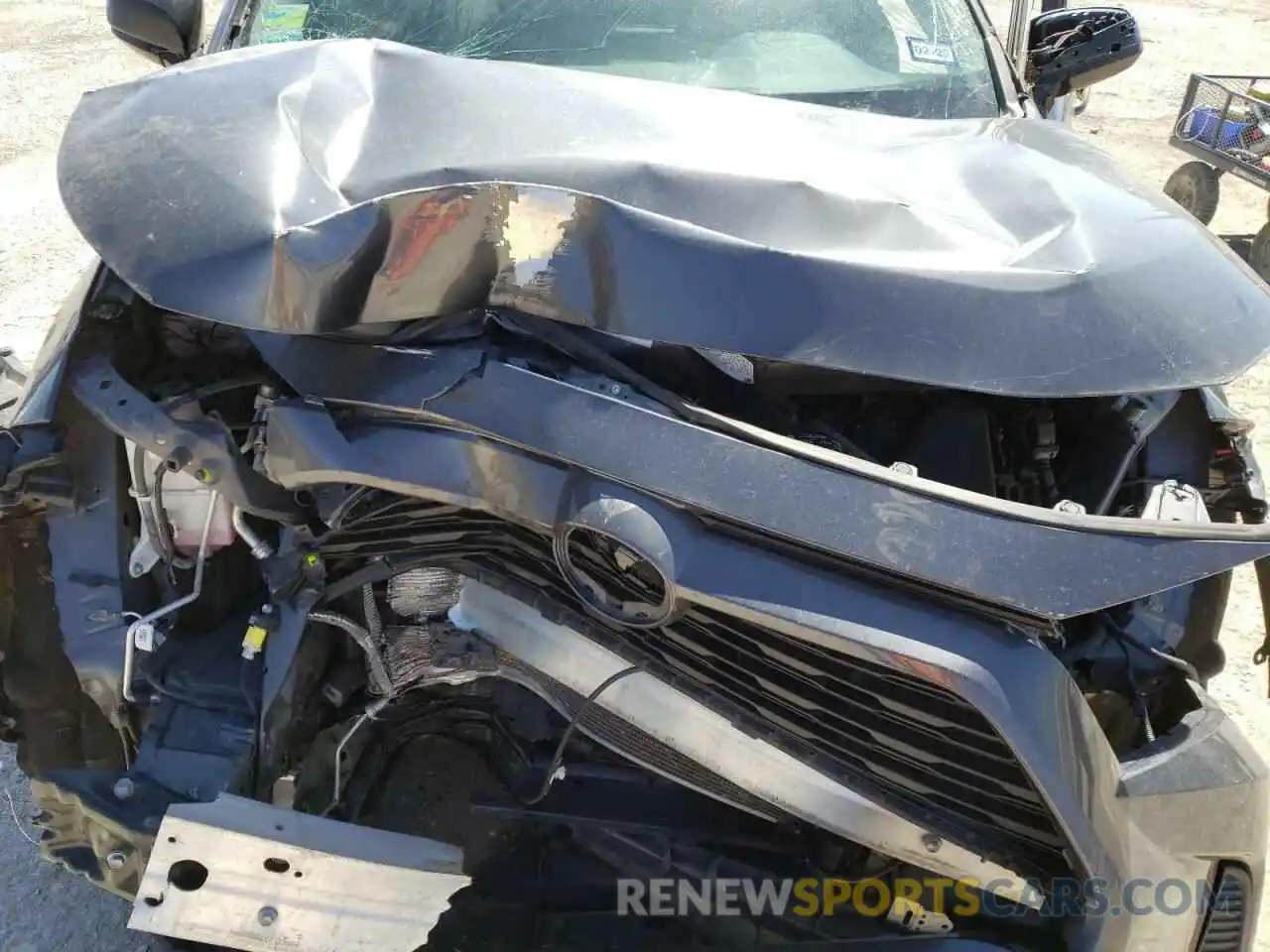 7 Photograph of a damaged car 2T3F1RFV0KW020083 TOYOTA RAV4 2019