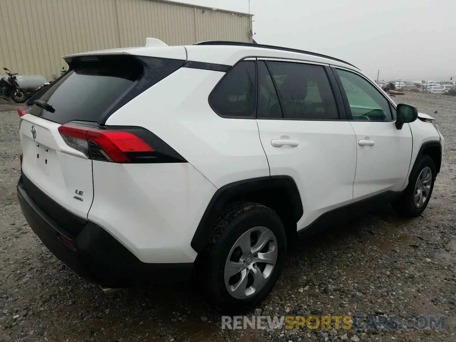 4 Photograph of a damaged car 2T3F1RFV0KW029060 TOYOTA RAV4 2019