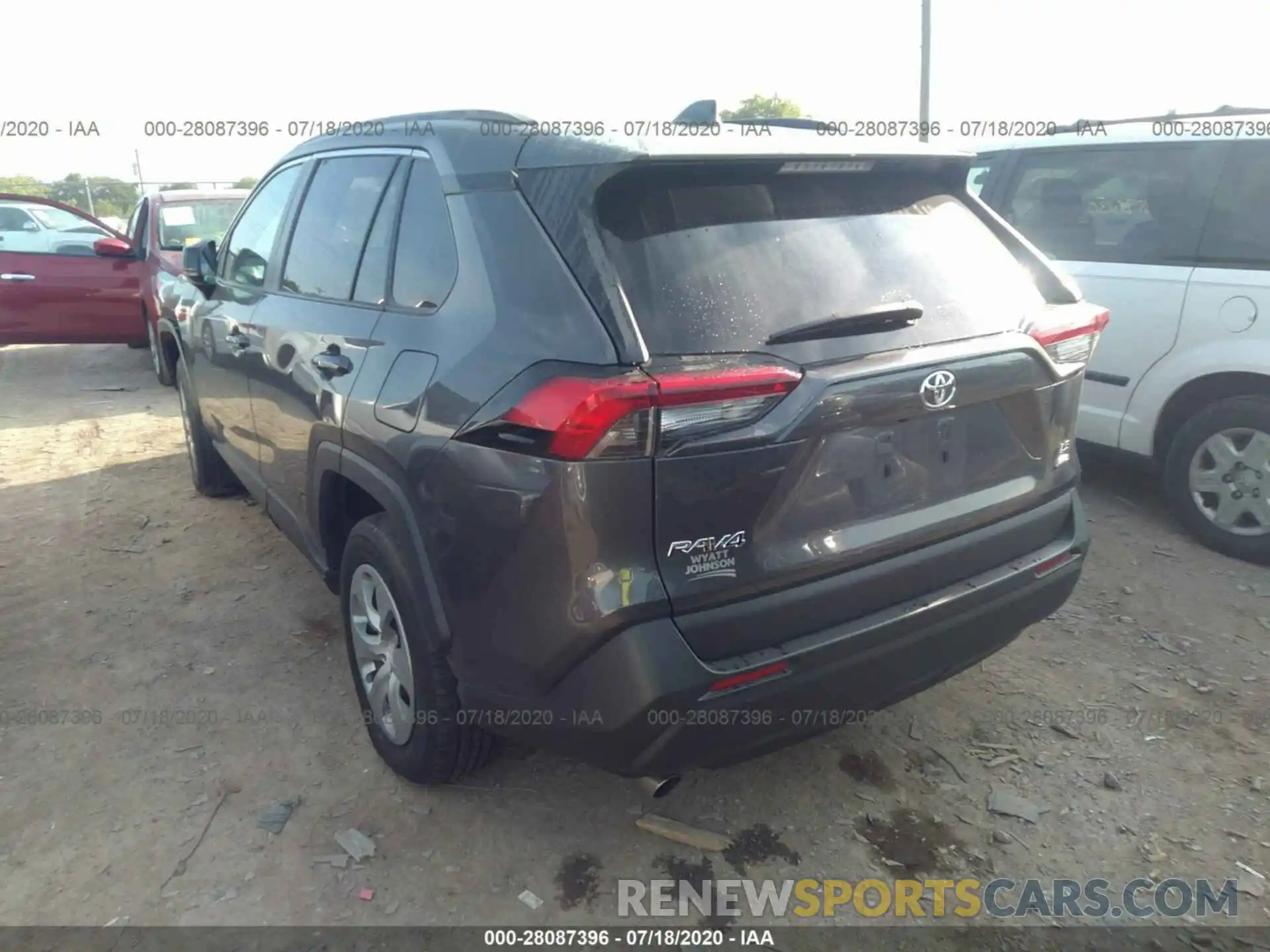 3 Photograph of a damaged car 2T3F1RFV0KW043816 TOYOTA RAV4 2019