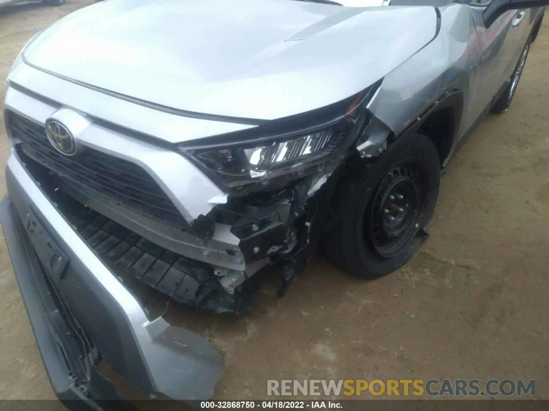 6 Photograph of a damaged car 2T3F1RFV0KW047025 TOYOTA RAV4 2019