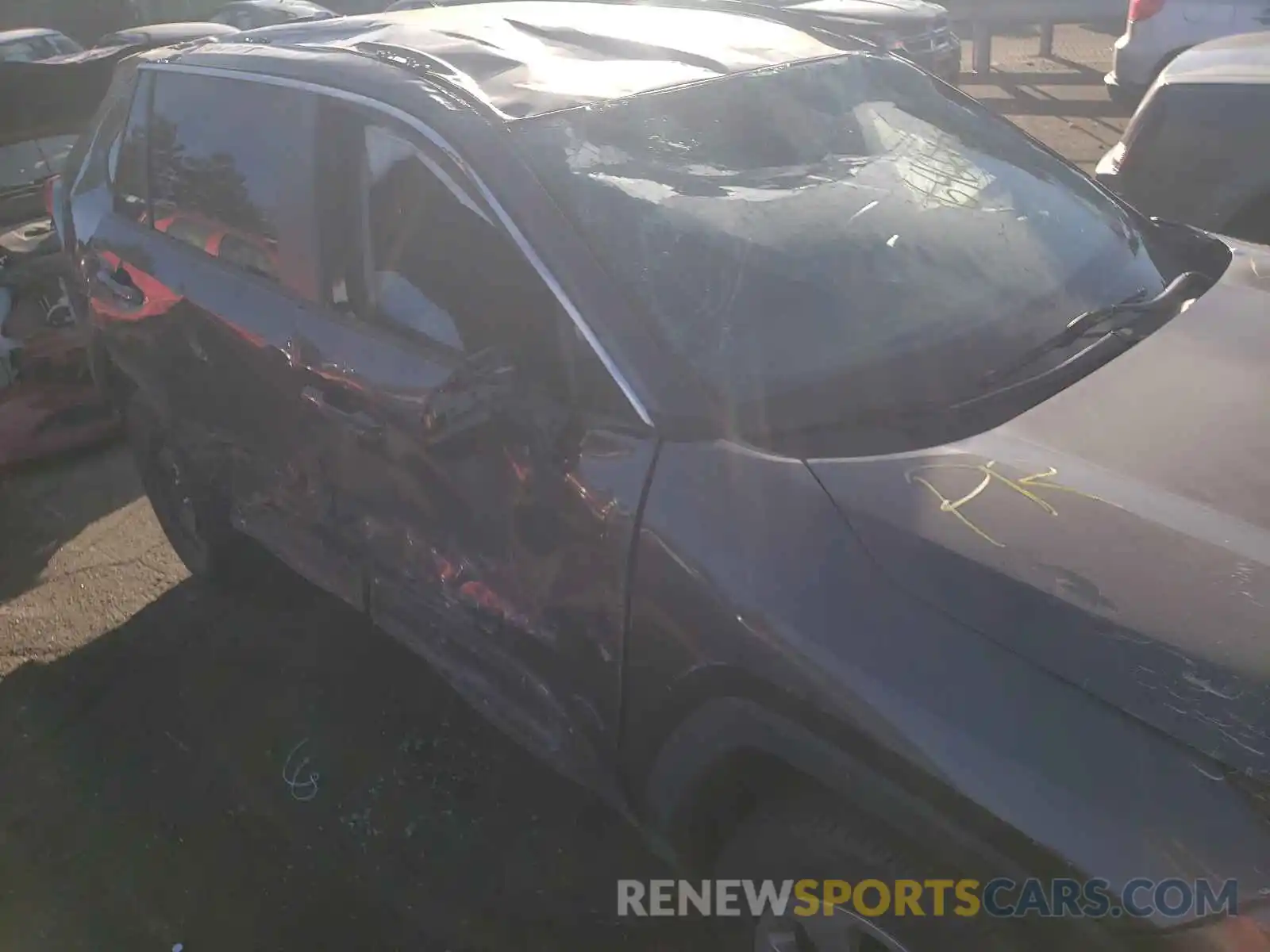 9 Photograph of a damaged car 2T3F1RFV0KW062379 TOYOTA RAV4 2019