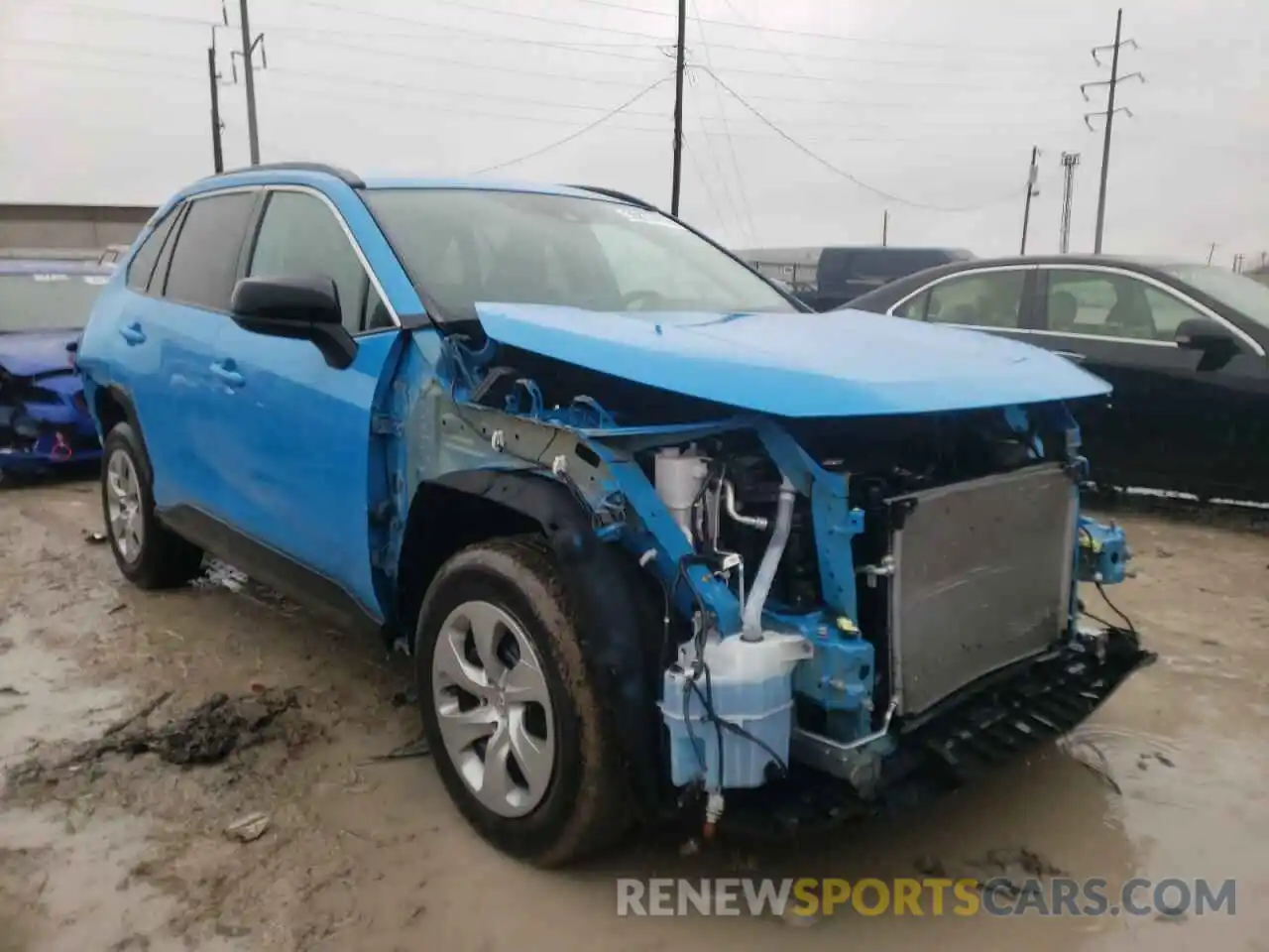 1 Photograph of a damaged car 2T3F1RFV0KW063578 TOYOTA RAV4 2019