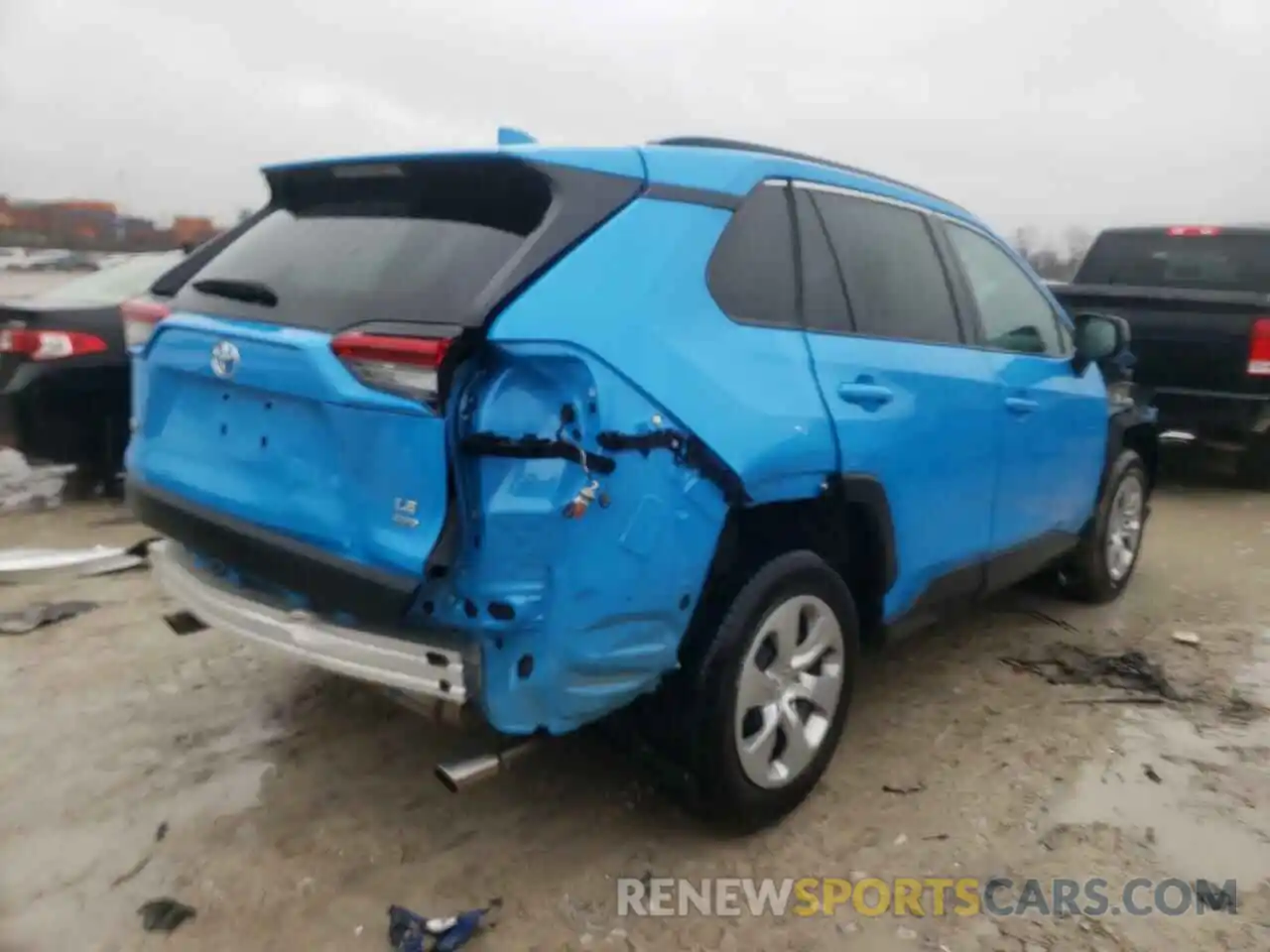 4 Photograph of a damaged car 2T3F1RFV0KW063578 TOYOTA RAV4 2019