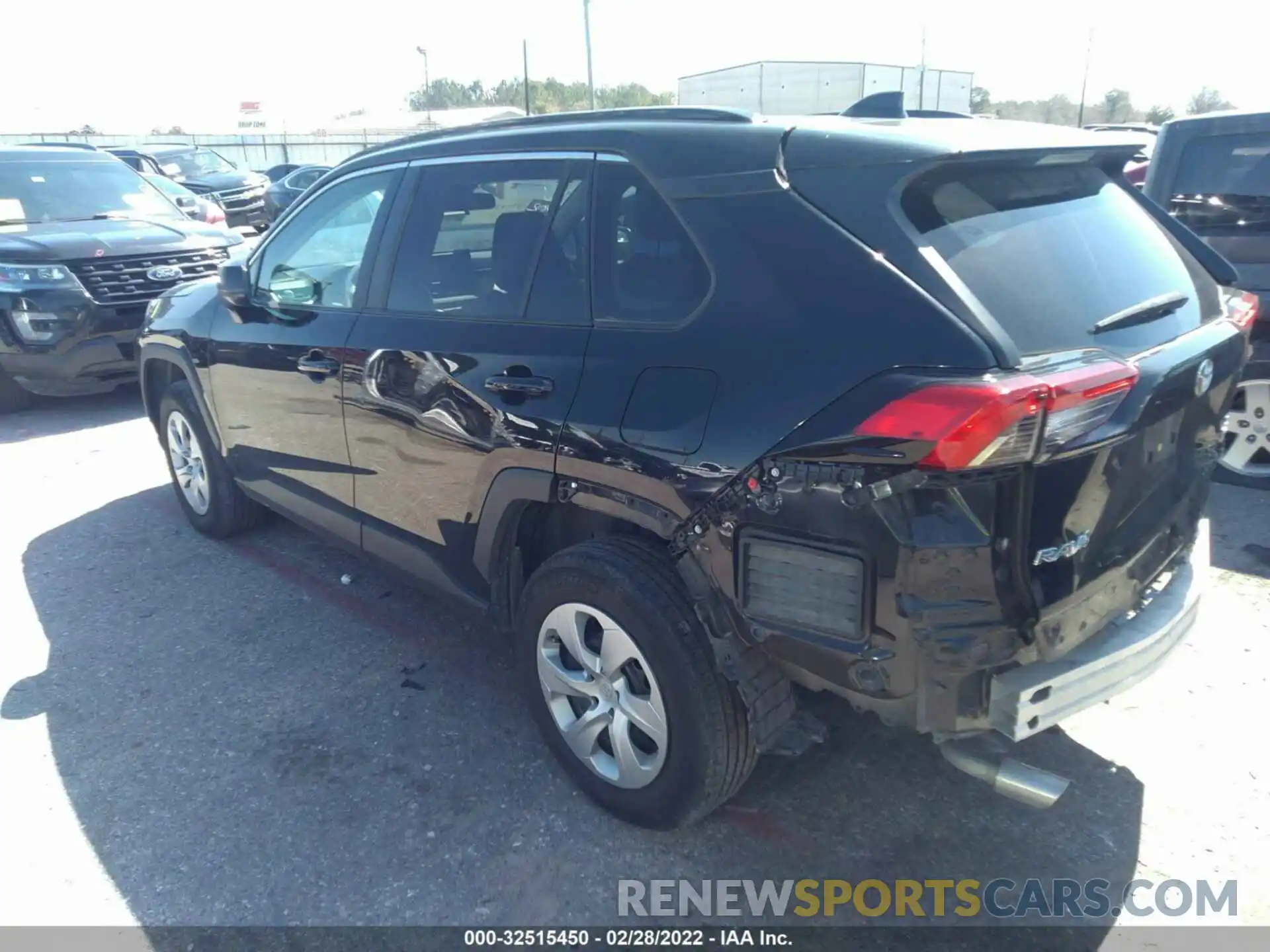 3 Photograph of a damaged car 2T3F1RFV0KW074029 TOYOTA RAV4 2019