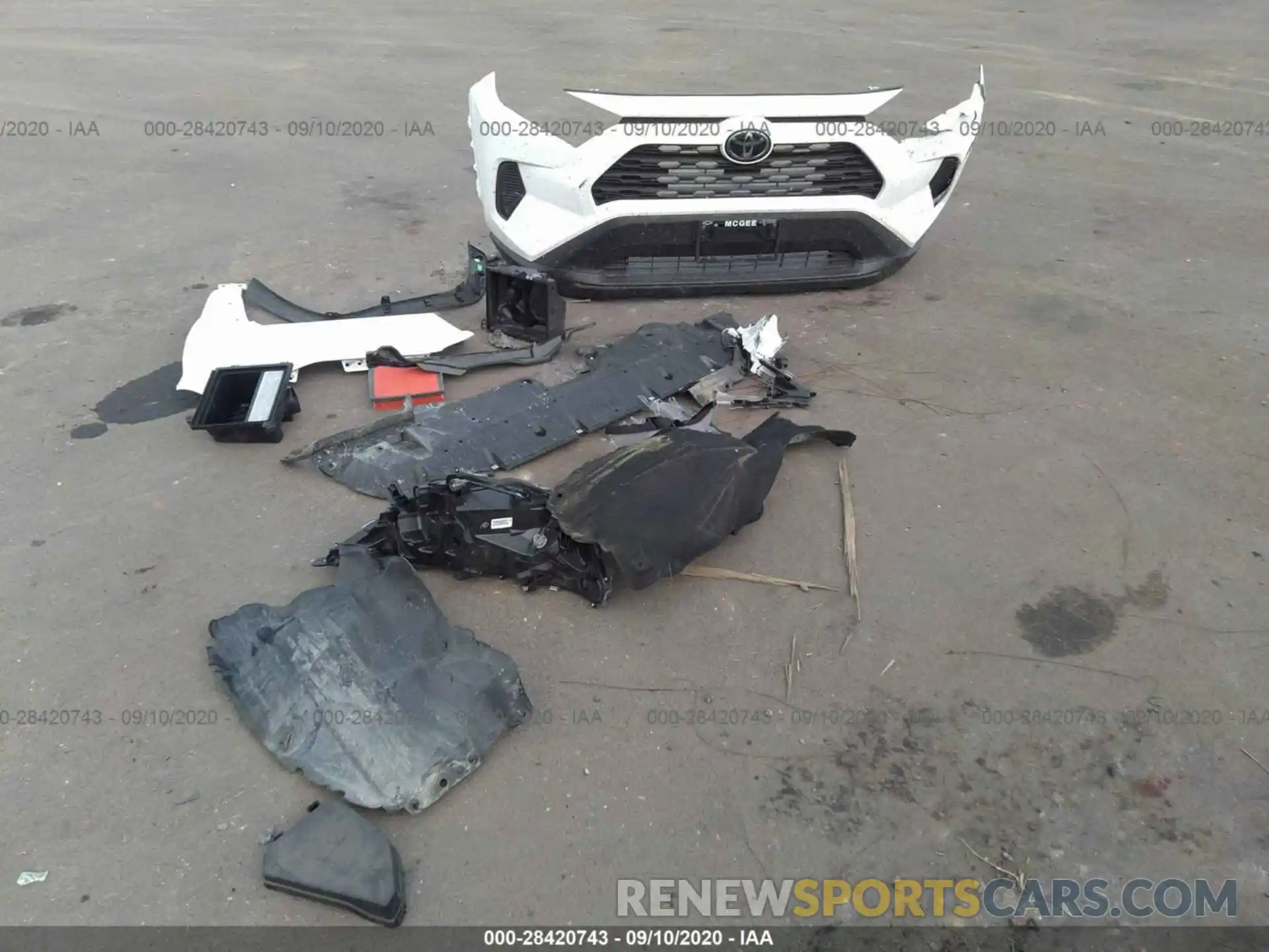 12 Photograph of a damaged car 2T3F1RFV1KC014262 TOYOTA RAV4 2019
