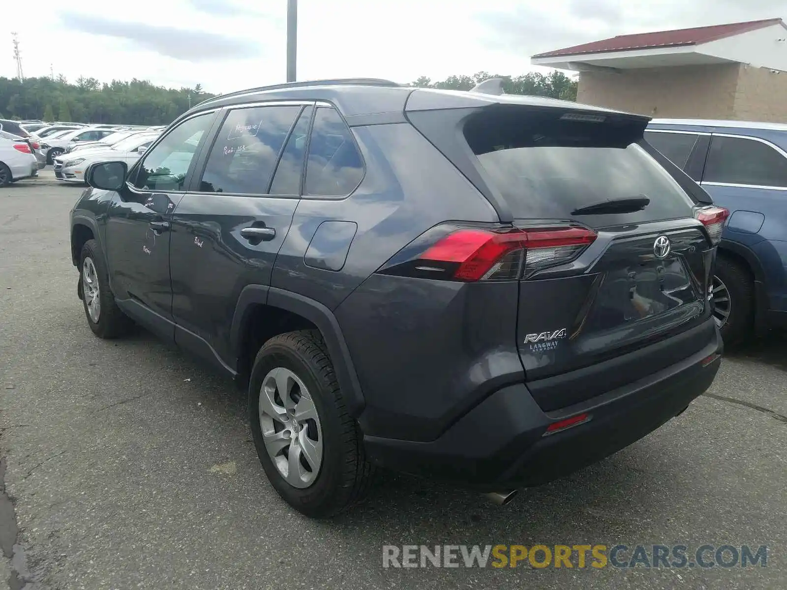 3 Photograph of a damaged car 2T3F1RFV1KC029084 TOYOTA RAV4 2019