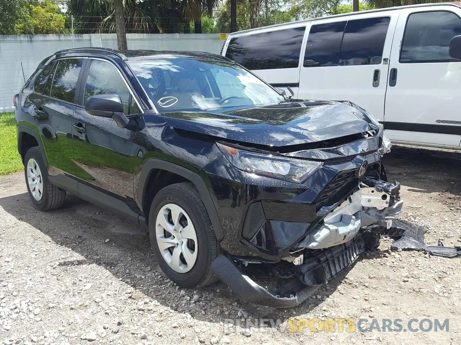 1 Photograph of a damaged car 2T3F1RFV1KC048167 TOYOTA RAV4 2019