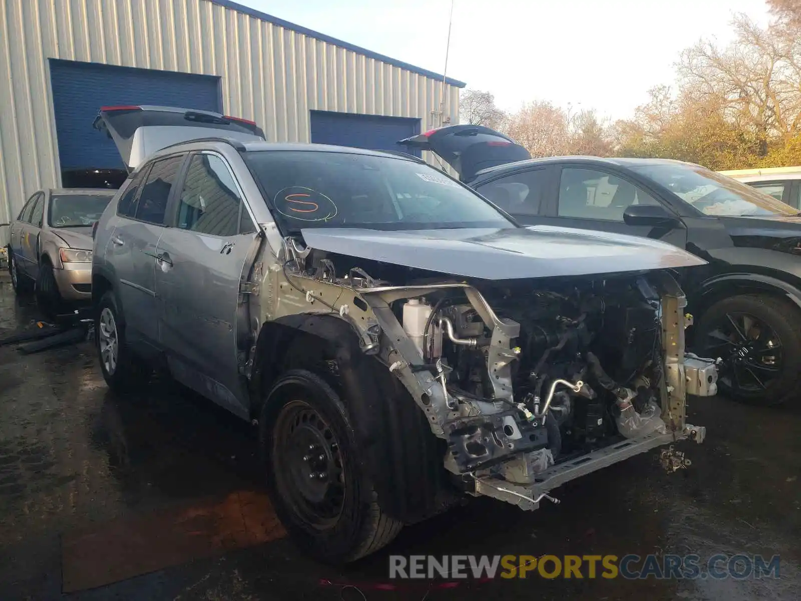 1 Photograph of a damaged car 2T3F1RFV1KC060609 TOYOTA RAV4 2019