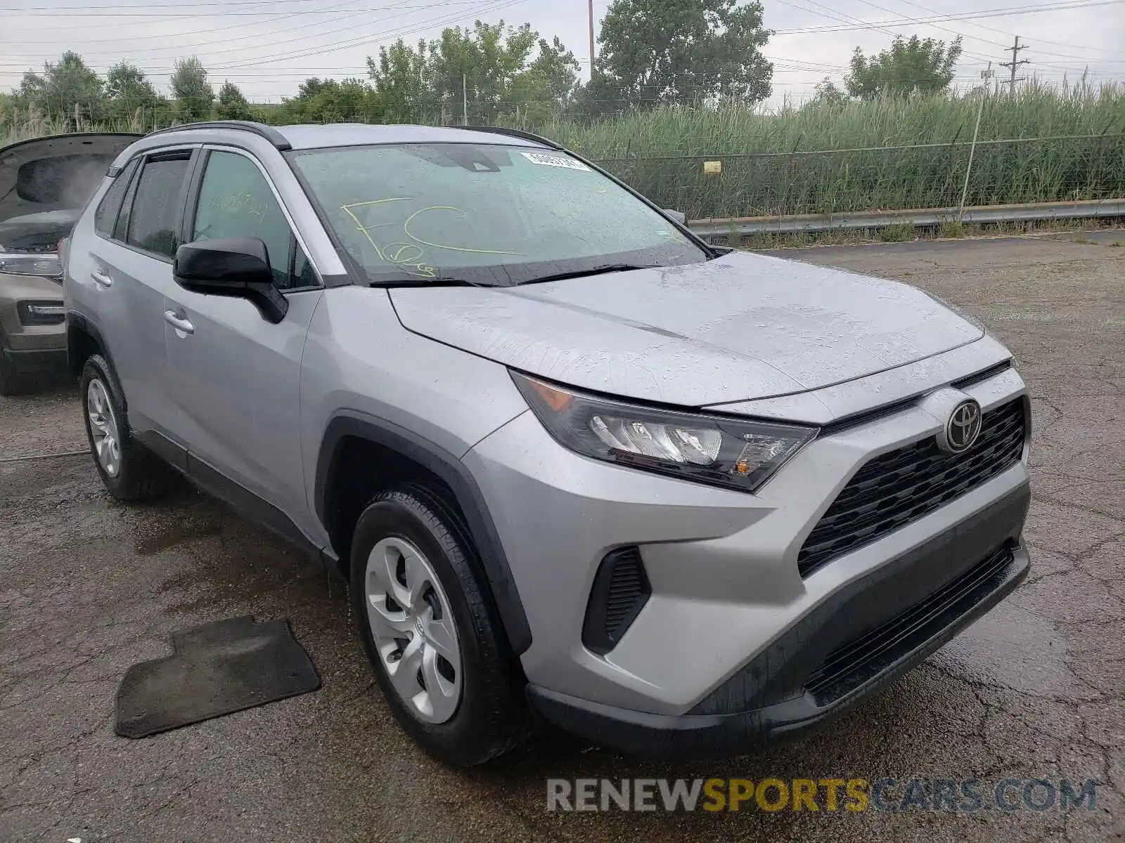 1 Photograph of a damaged car 2T3F1RFV1KW007469 TOYOTA RAV4 2019