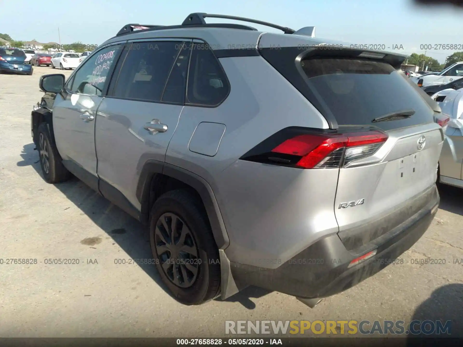 3 Photograph of a damaged car 2T3F1RFV1KW028404 TOYOTA RAV4 2019