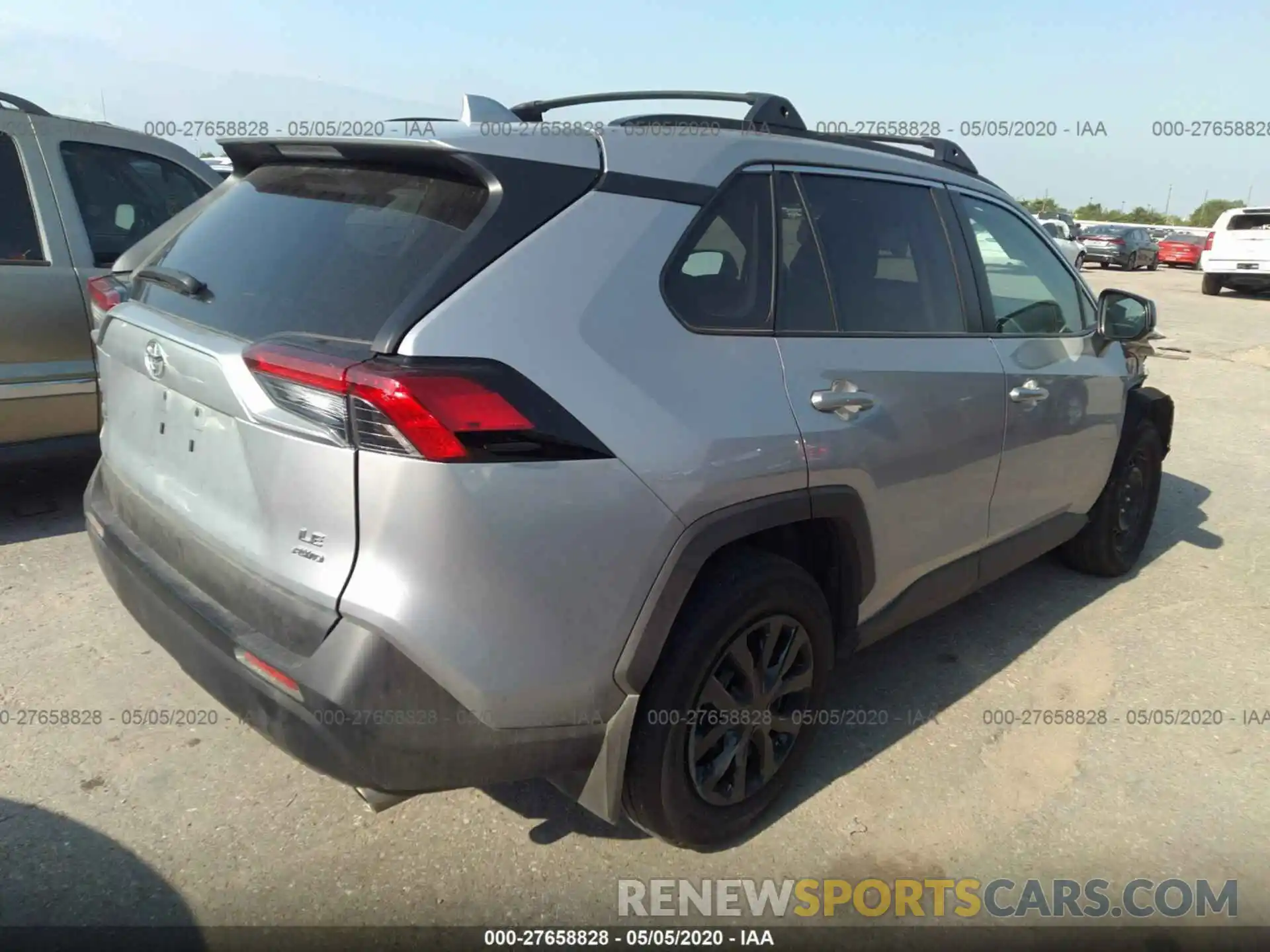 4 Photograph of a damaged car 2T3F1RFV1KW028404 TOYOTA RAV4 2019