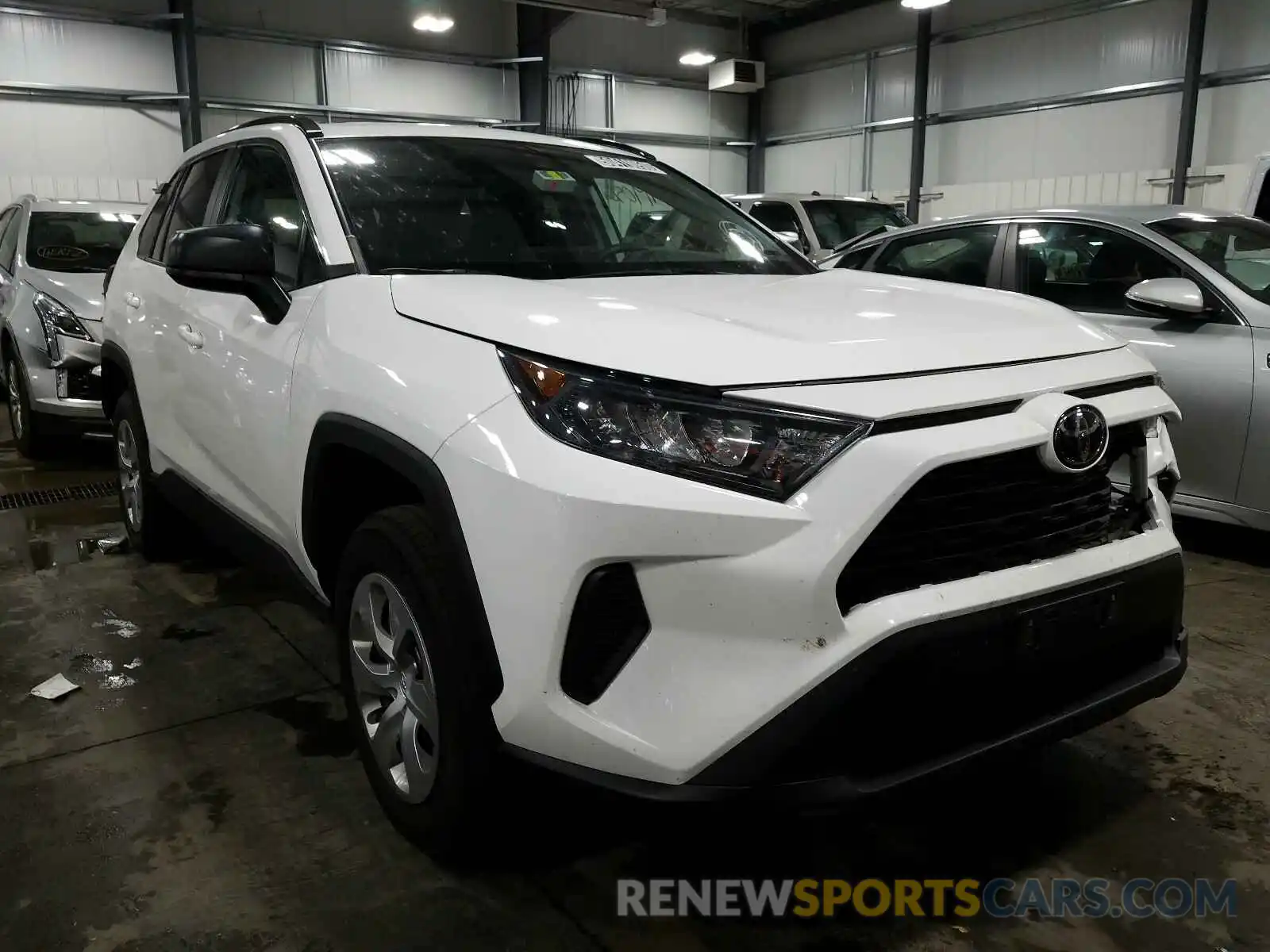 1 Photograph of a damaged car 2T3F1RFV1KW029407 TOYOTA RAV4 2019