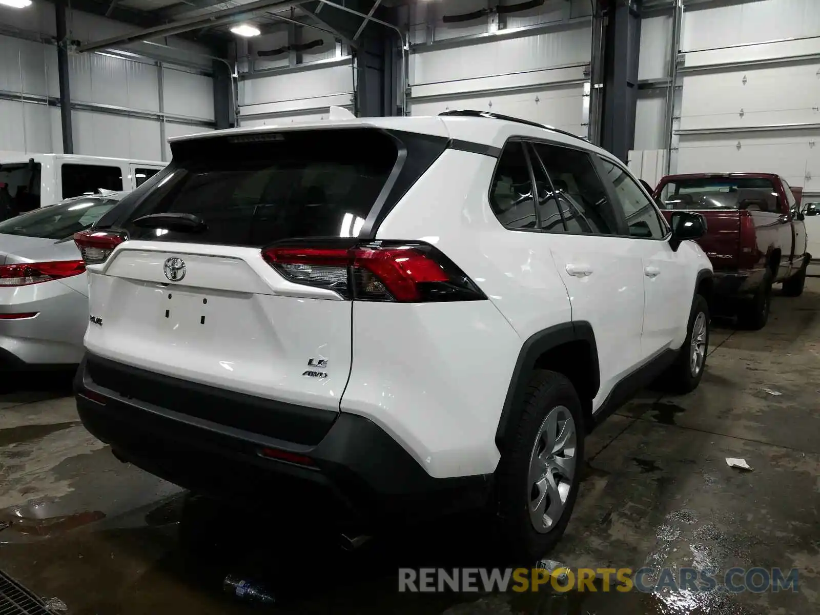 4 Photograph of a damaged car 2T3F1RFV1KW029407 TOYOTA RAV4 2019