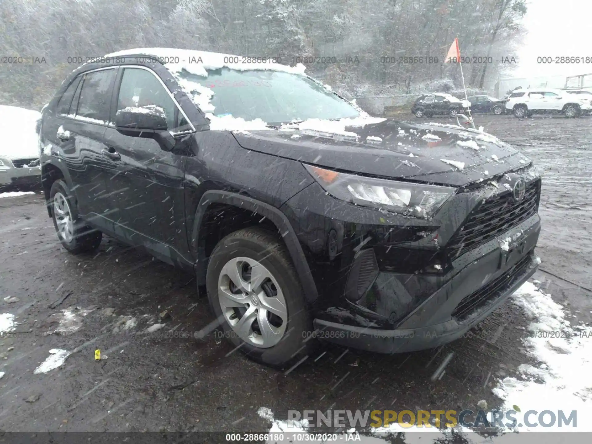 1 Photograph of a damaged car 2T3F1RFV1KW032338 TOYOTA RAV4 2019