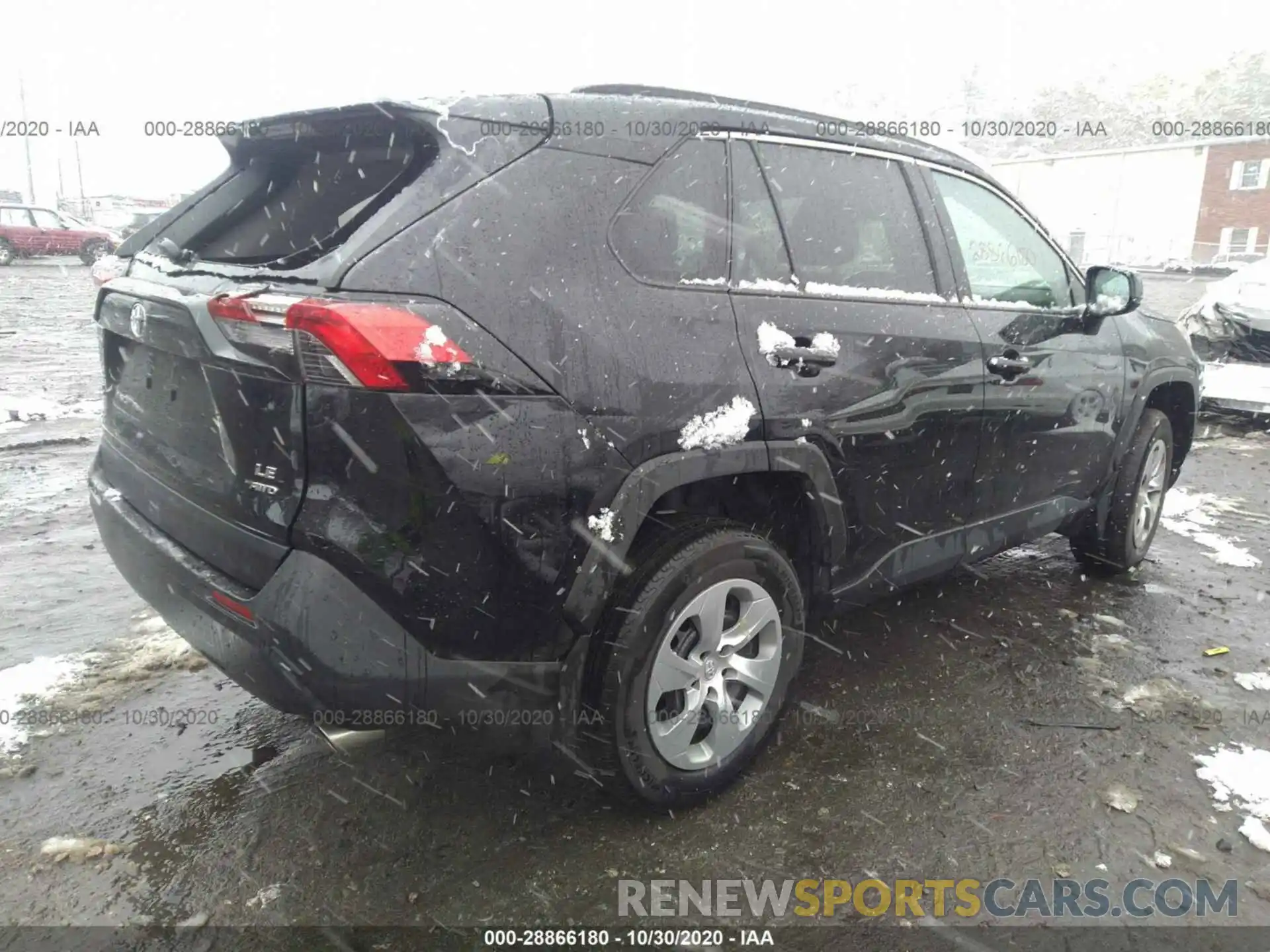 4 Photograph of a damaged car 2T3F1RFV1KW032338 TOYOTA RAV4 2019