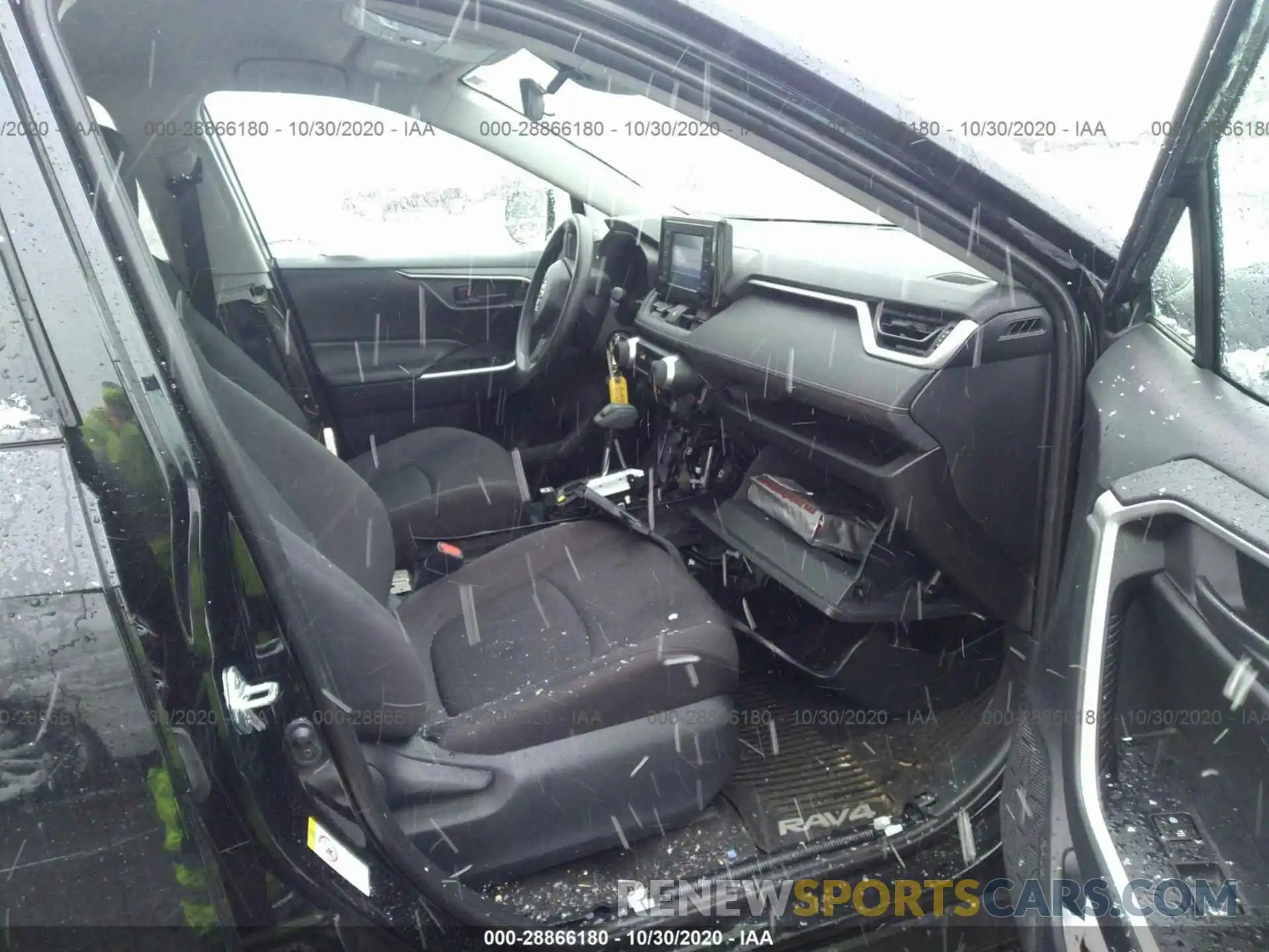 5 Photograph of a damaged car 2T3F1RFV1KW032338 TOYOTA RAV4 2019