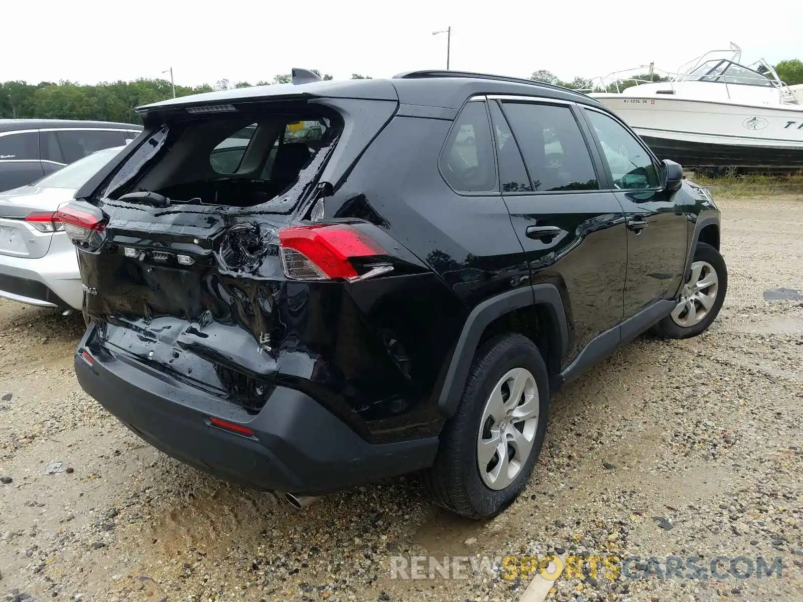 4 Photograph of a damaged car 2T3F1RFV1KW032727 TOYOTA RAV4 2019