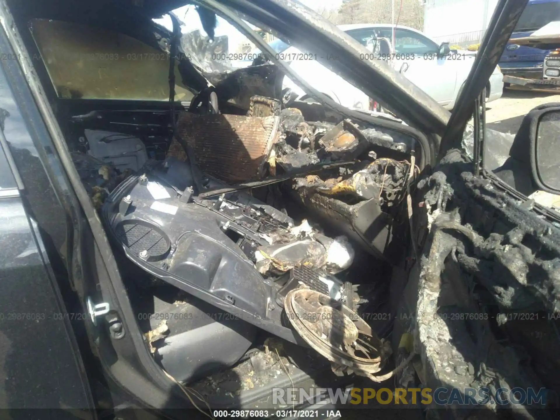 5 Photograph of a damaged car 2T3F1RFV1KW048085 TOYOTA RAV4 2019