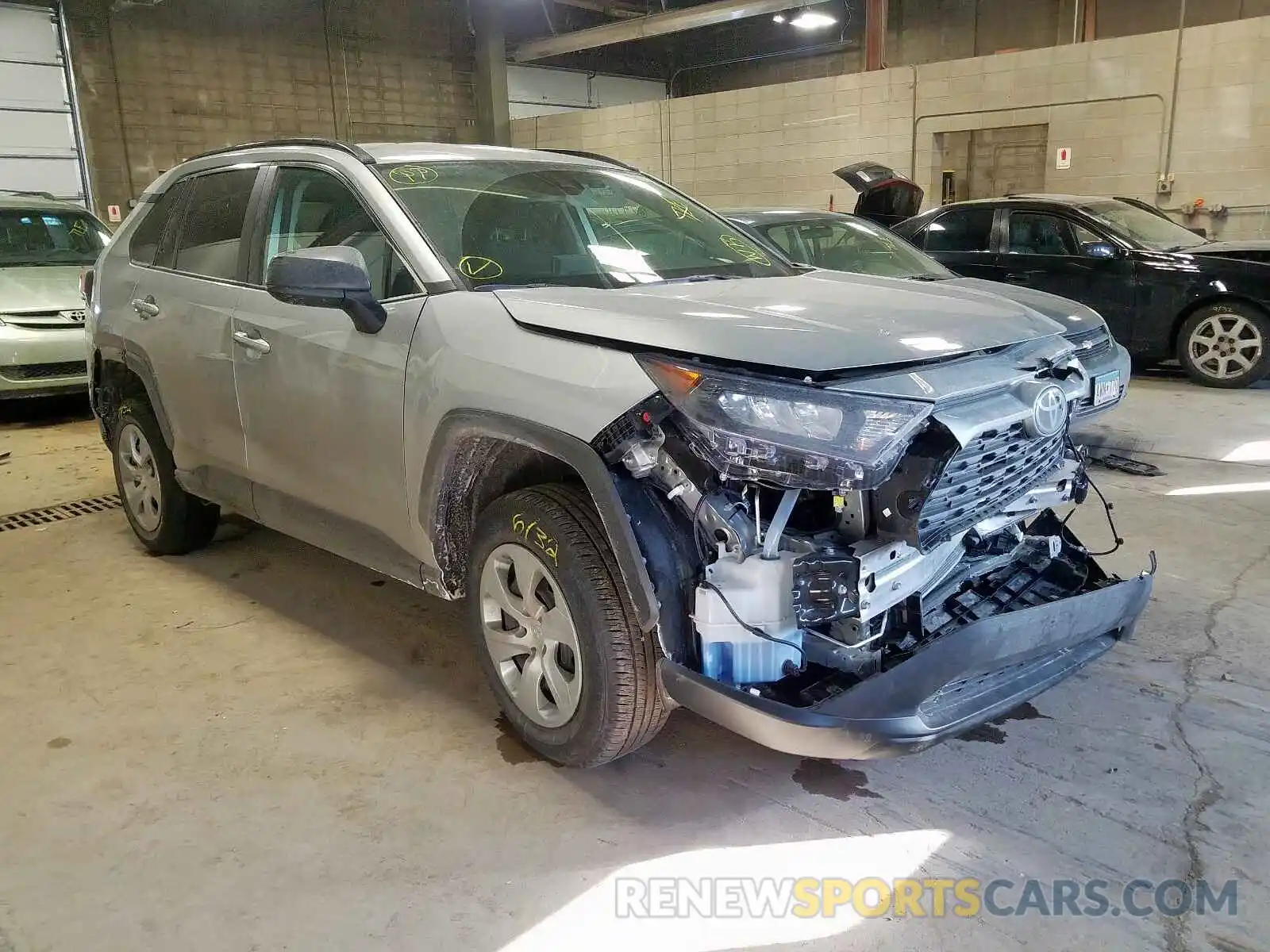 1 Photograph of a damaged car 2T3F1RFV1KW052864 TOYOTA RAV4 2019