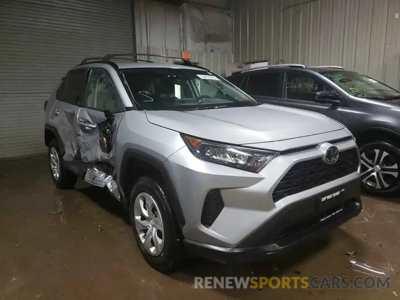 1 Photograph of a damaged car 2T3F1RFV1KW054596 TOYOTA RAV4 2019