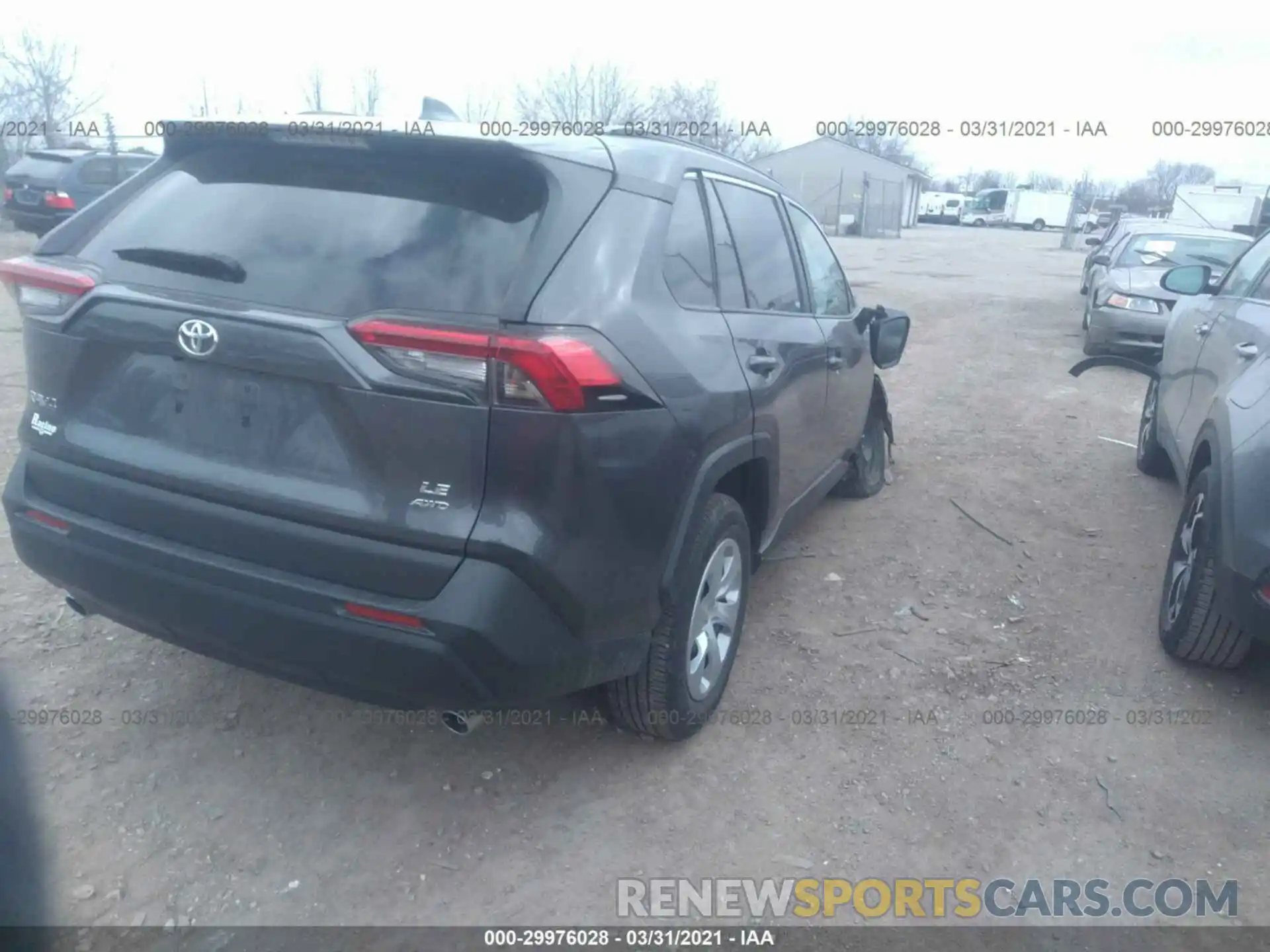 4 Фотография поврежденного автомобиля 2T3F1RFV1KW060365 TOYOTA RAV4 2019