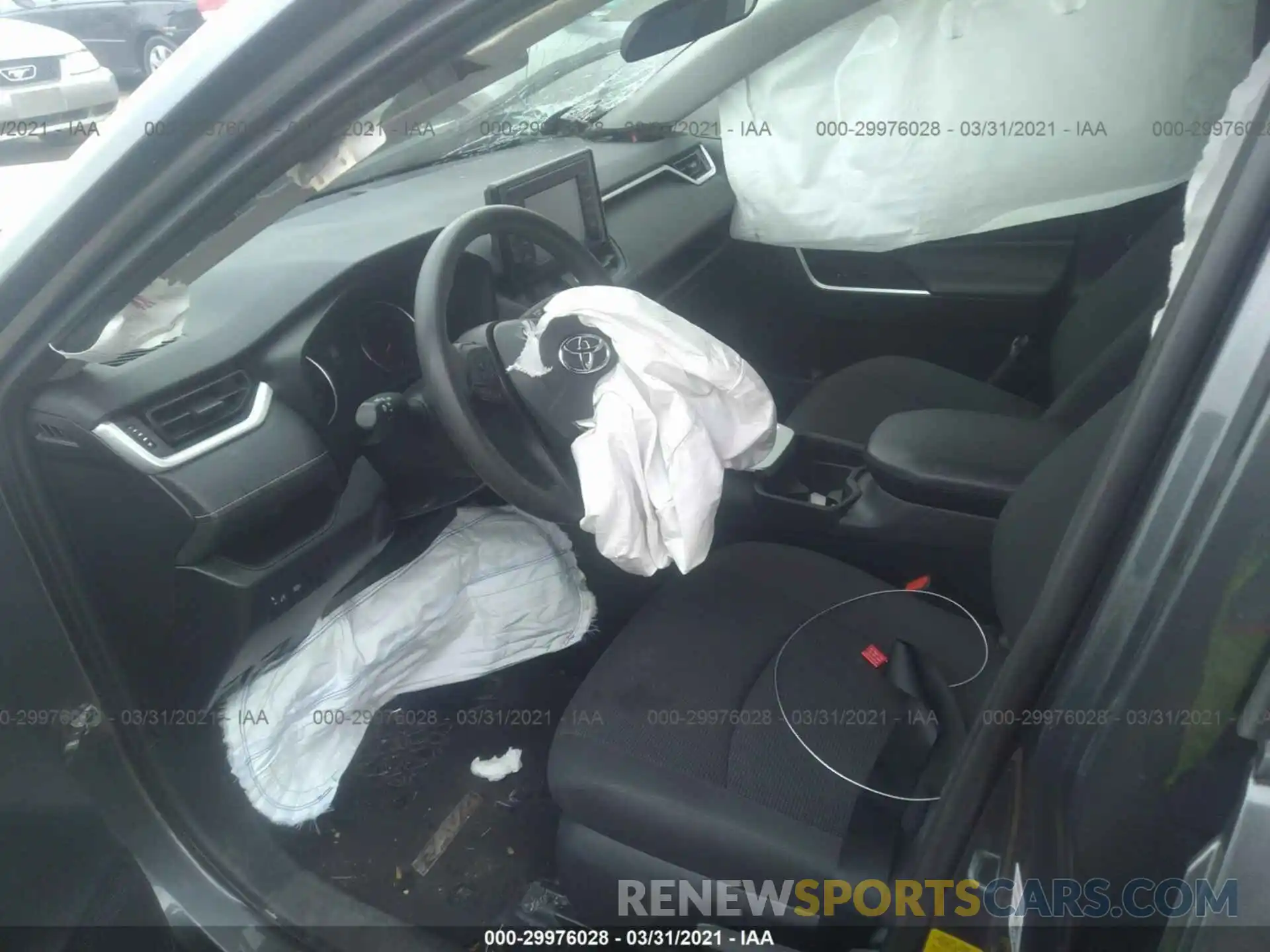 5 Photograph of a damaged car 2T3F1RFV1KW060365 TOYOTA RAV4 2019