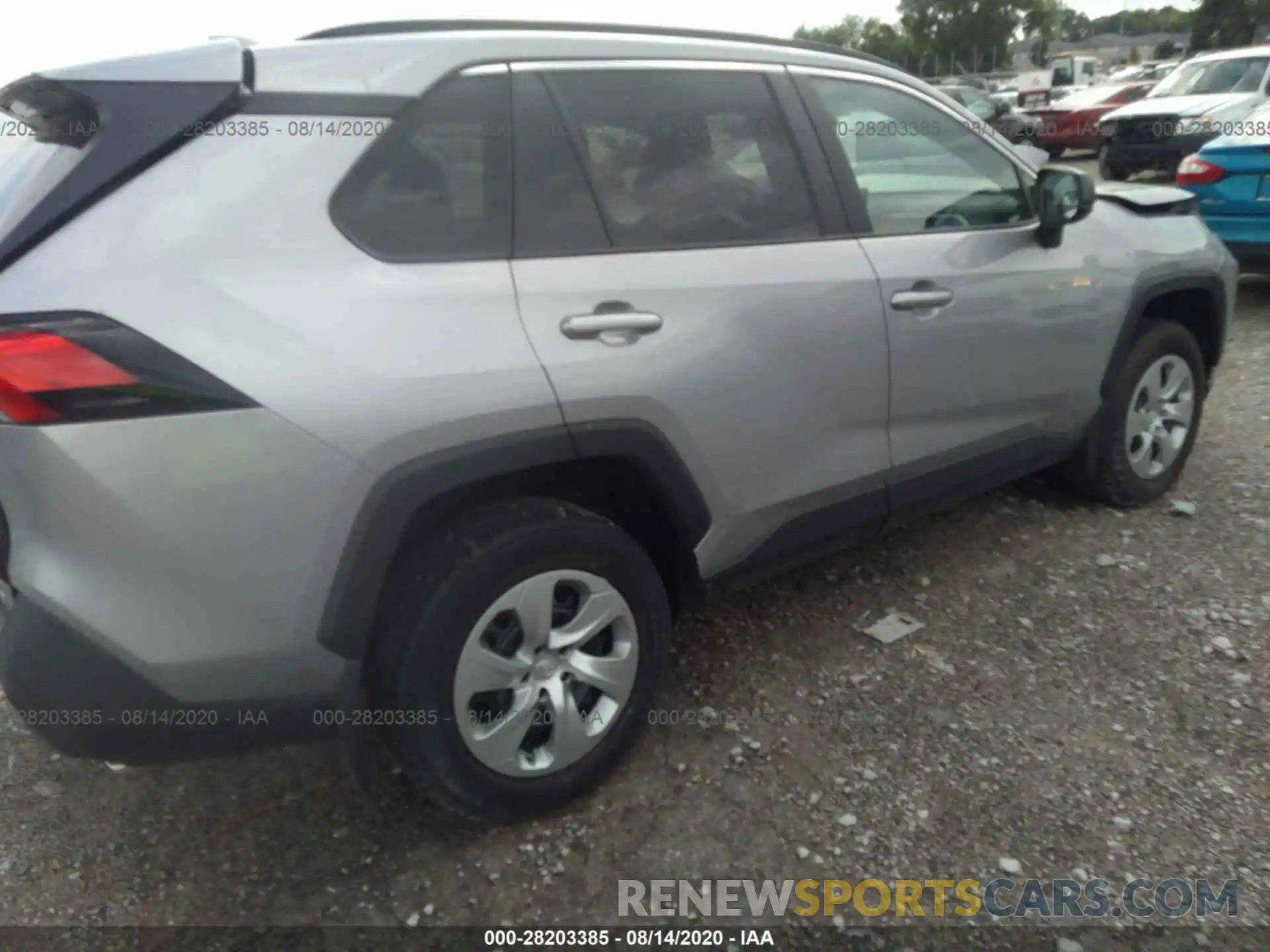 4 Photograph of a damaged car 2T3F1RFV1KW064898 TOYOTA RAV4 2019