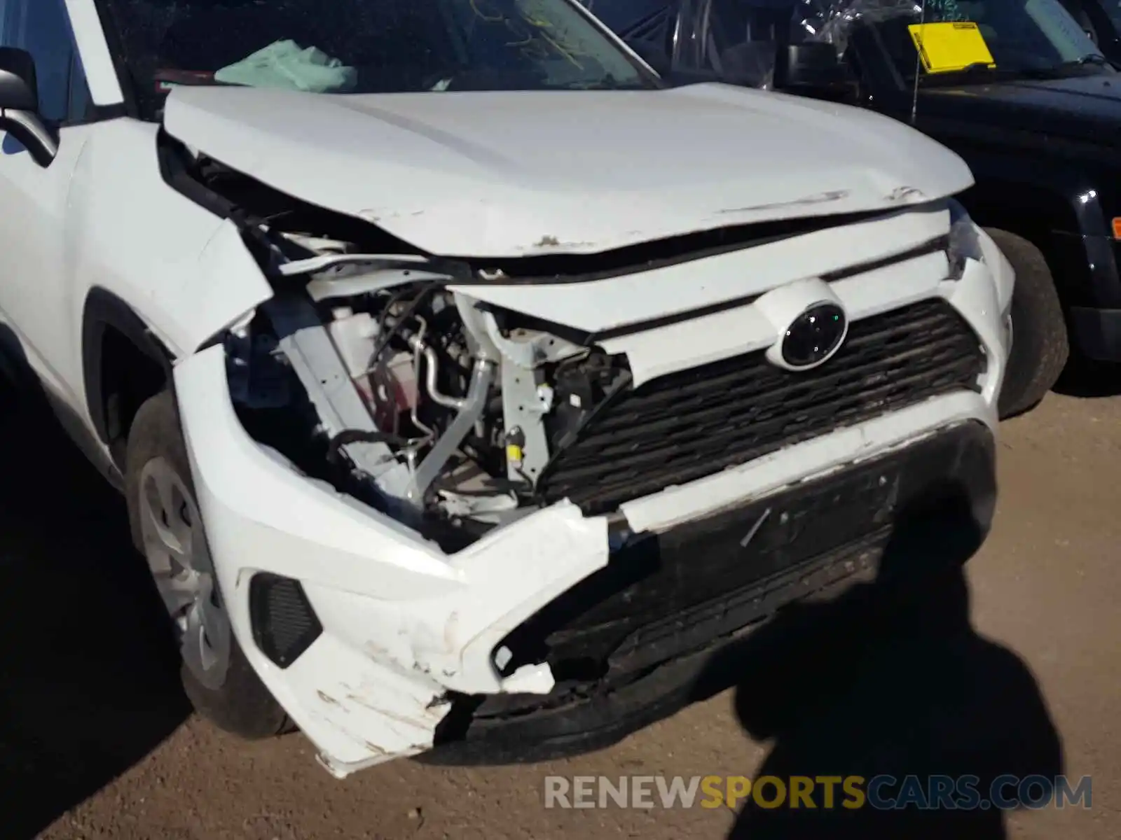 9 Photograph of a damaged car 2T3F1RFV1KW066036 TOYOTA RAV4 2019