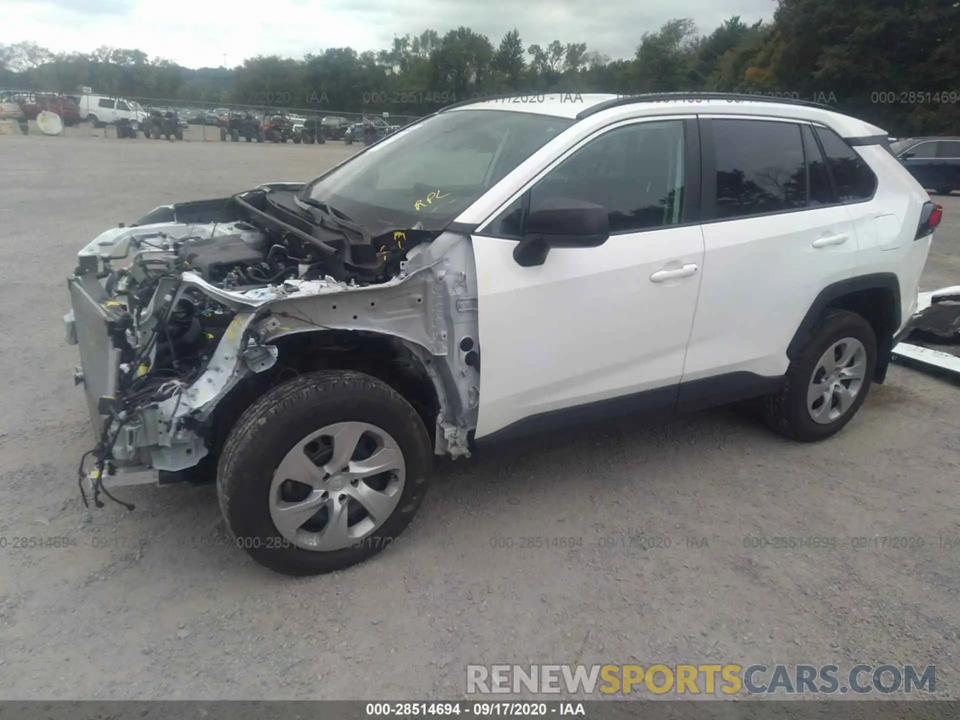 2 Photograph of a damaged car 2T3F1RFV1KW069020 TOYOTA RAV4 2019