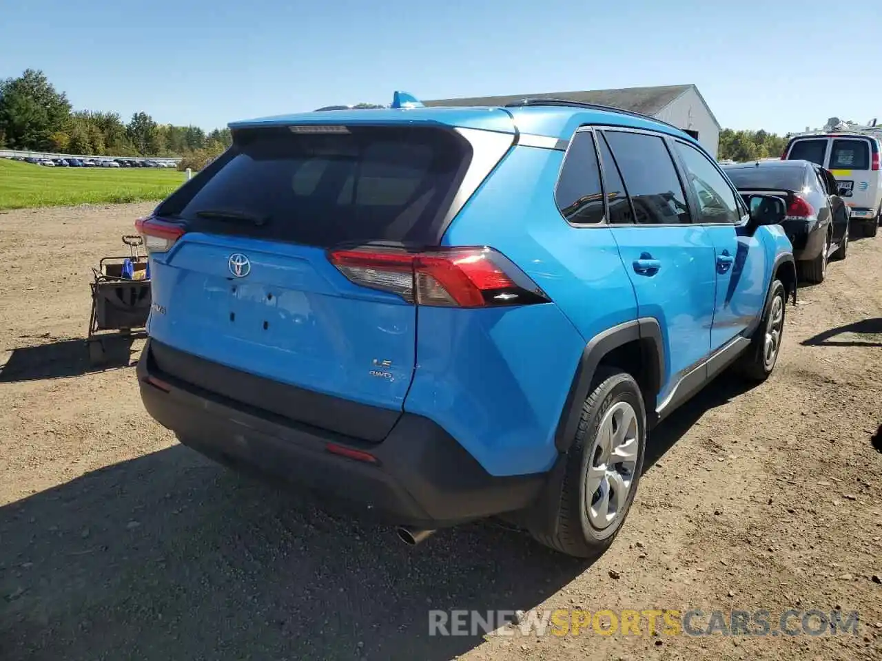 4 Photograph of a damaged car 2T3F1RFV1KW078719 TOYOTA RAV4 2019