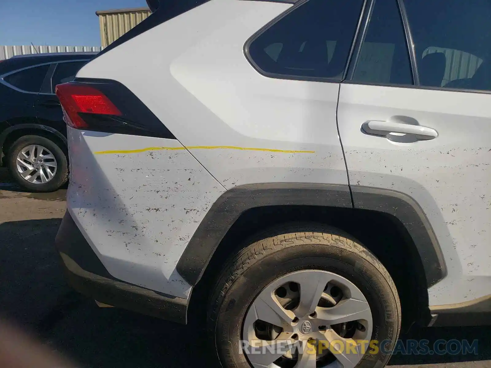 9 Photograph of a damaged car 2T3F1RFV2KC009023 TOYOTA RAV4 2019