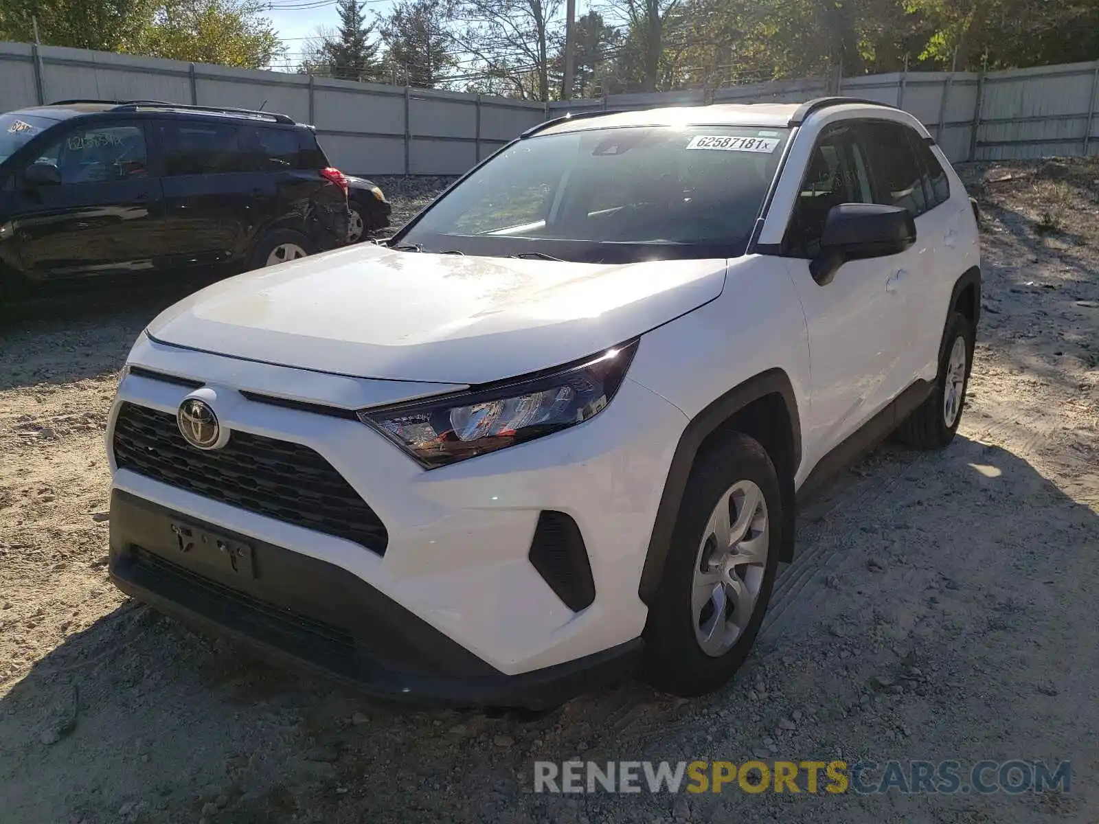 2 Photograph of a damaged car 2T3F1RFV2KC013864 TOYOTA RAV4 2019